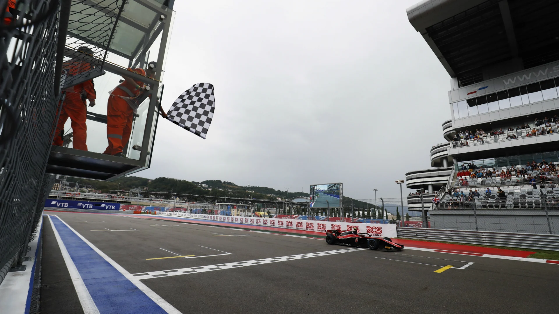 George Russell wins in