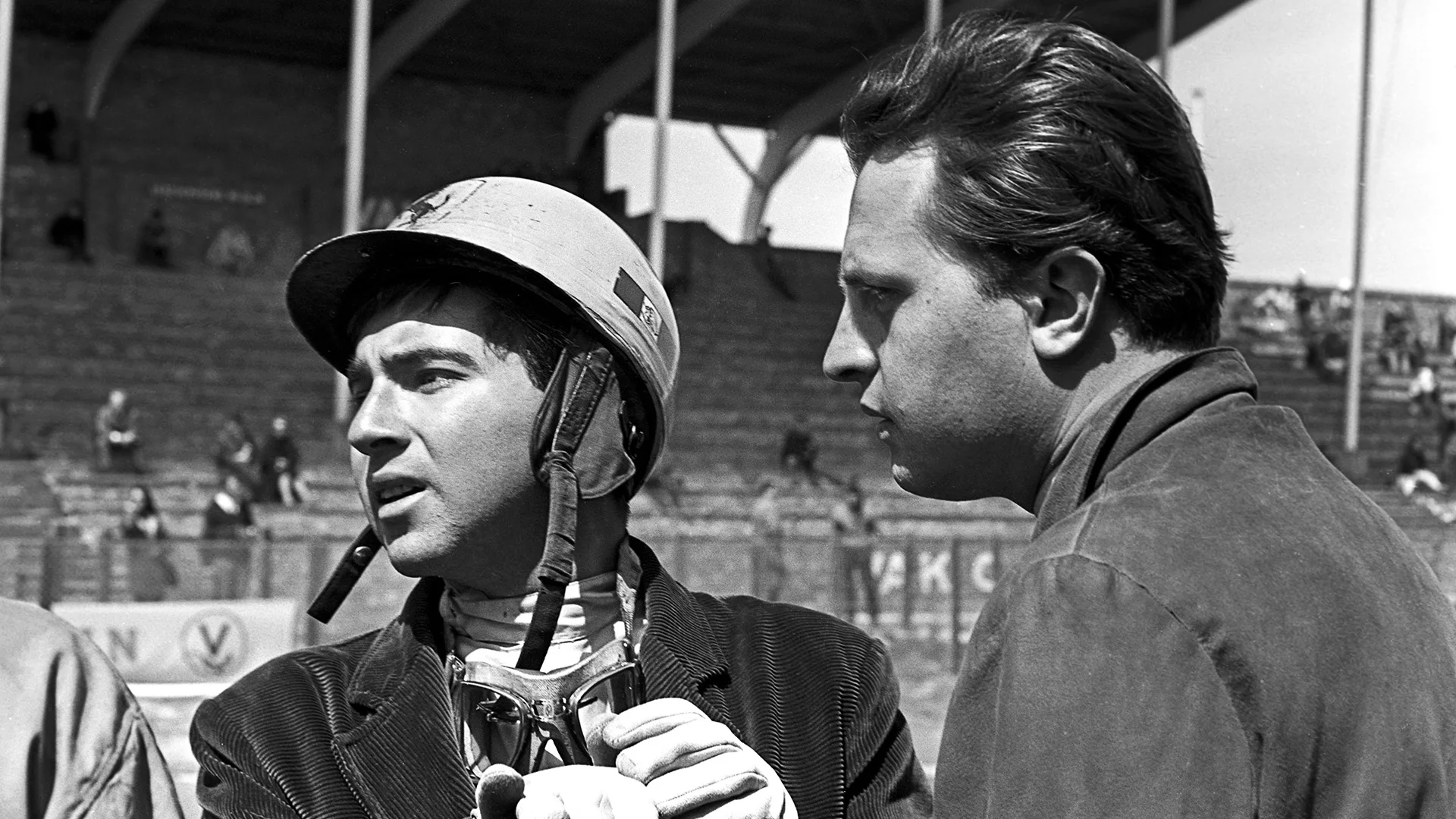 Ricardo Rodriguez with Ferrari teammate Giancarlo Baghetti at the 1962 Dutch Grand Prix at Zandvoort (Photo by Bernard Cahier/Getty Images)