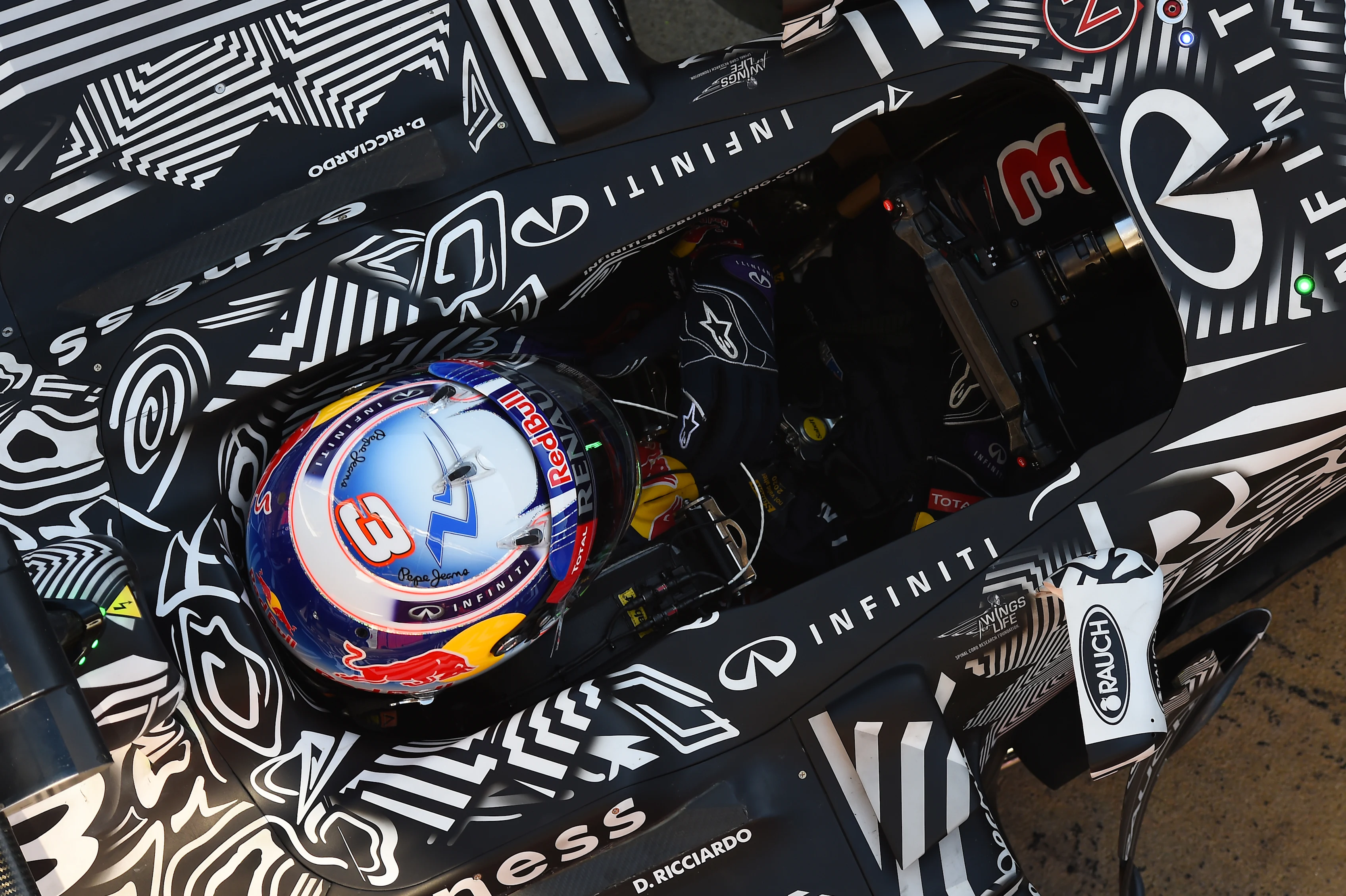 Daniel Ricciardo (AUS) Red Bull Racing RB11 cockpit at Formula One Testing, Day Three, Barcelona,