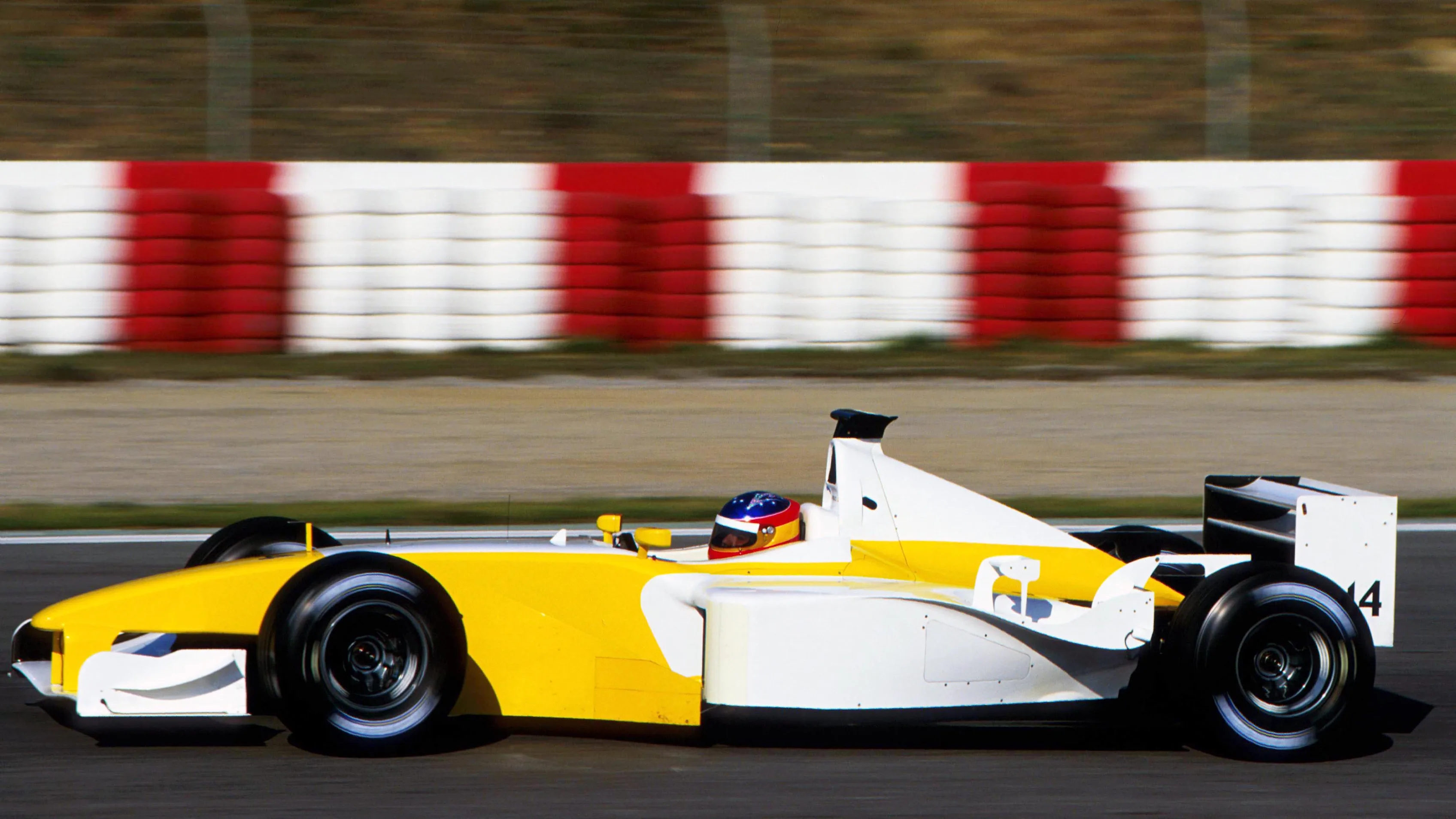 Fernando Alonso (ESP) Renault F1 Formula One Testing, Barcelona 7 - 11 January 2002 BEST IMAGE