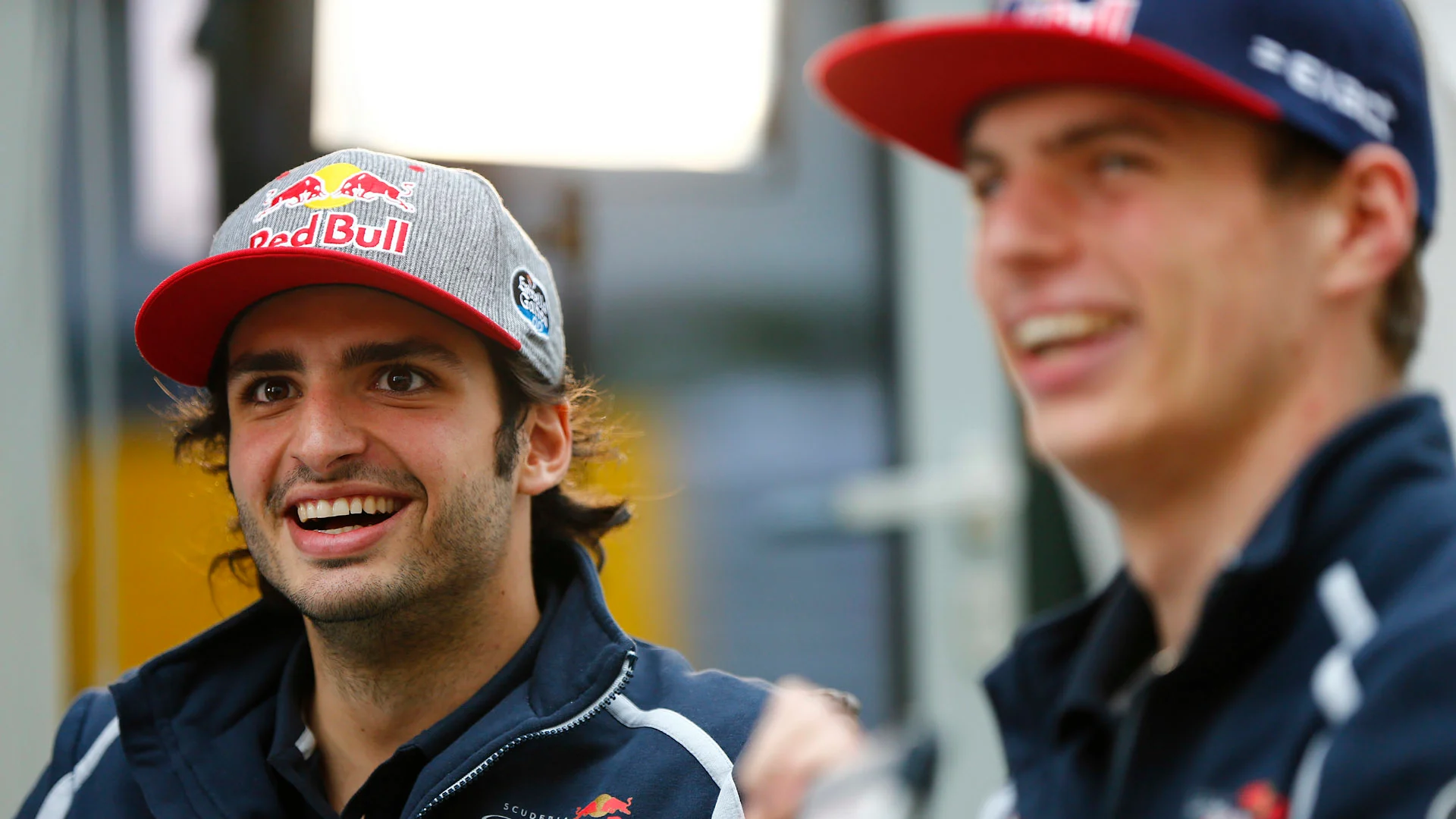 Sochi Autodrom, Sochi, Russia.
Friday 29 April 2016.
Carlos Sainz Jr, Toro Rosso, with Max