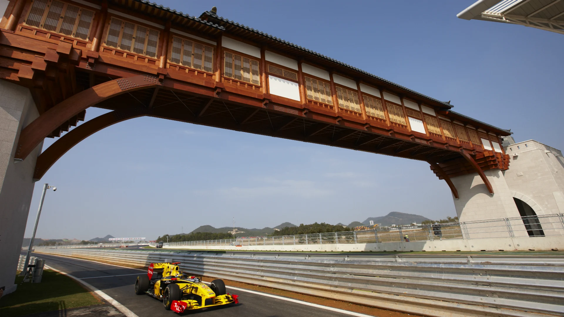 Korea International Circuit, Yeongam, Korea. 22nd October 2010. Robert Kubica, Renault