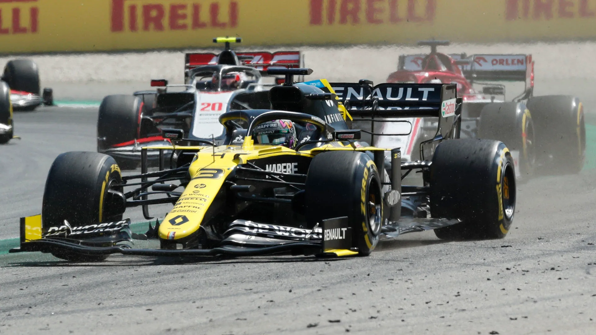 Formula One F1 - Spanish Grand Prix - Circuit de Barcelona-Catalunya, Barcelona, Spain - August 16, 2020 Renault's Daniel Ricciardo in action during the race Pool via REUTERS/Albert Gea