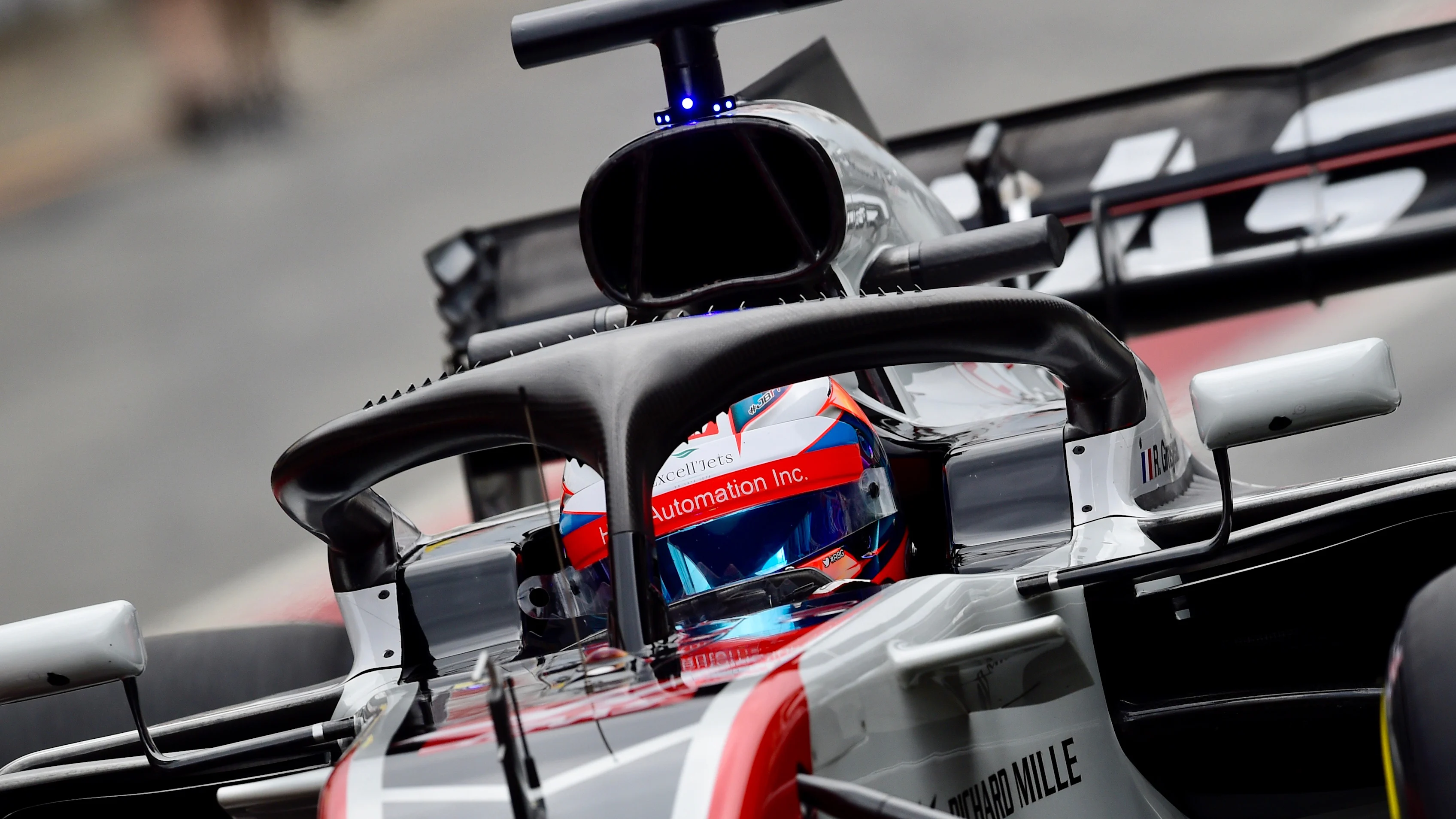 Haas's halo bares teeth. © Sutton Images