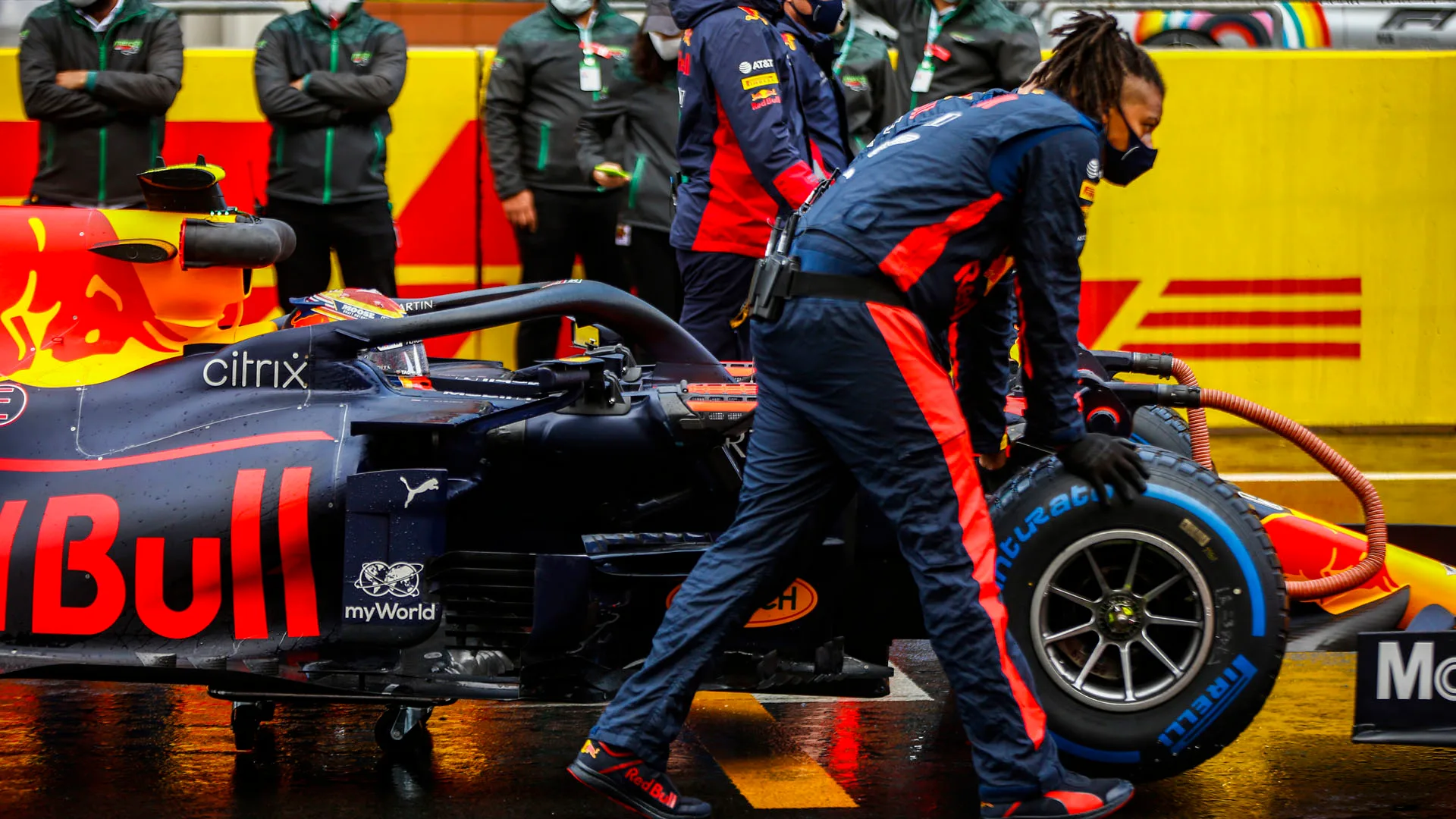 Alexander Albon, Red Bull Racing RB16 is wheeled onto the