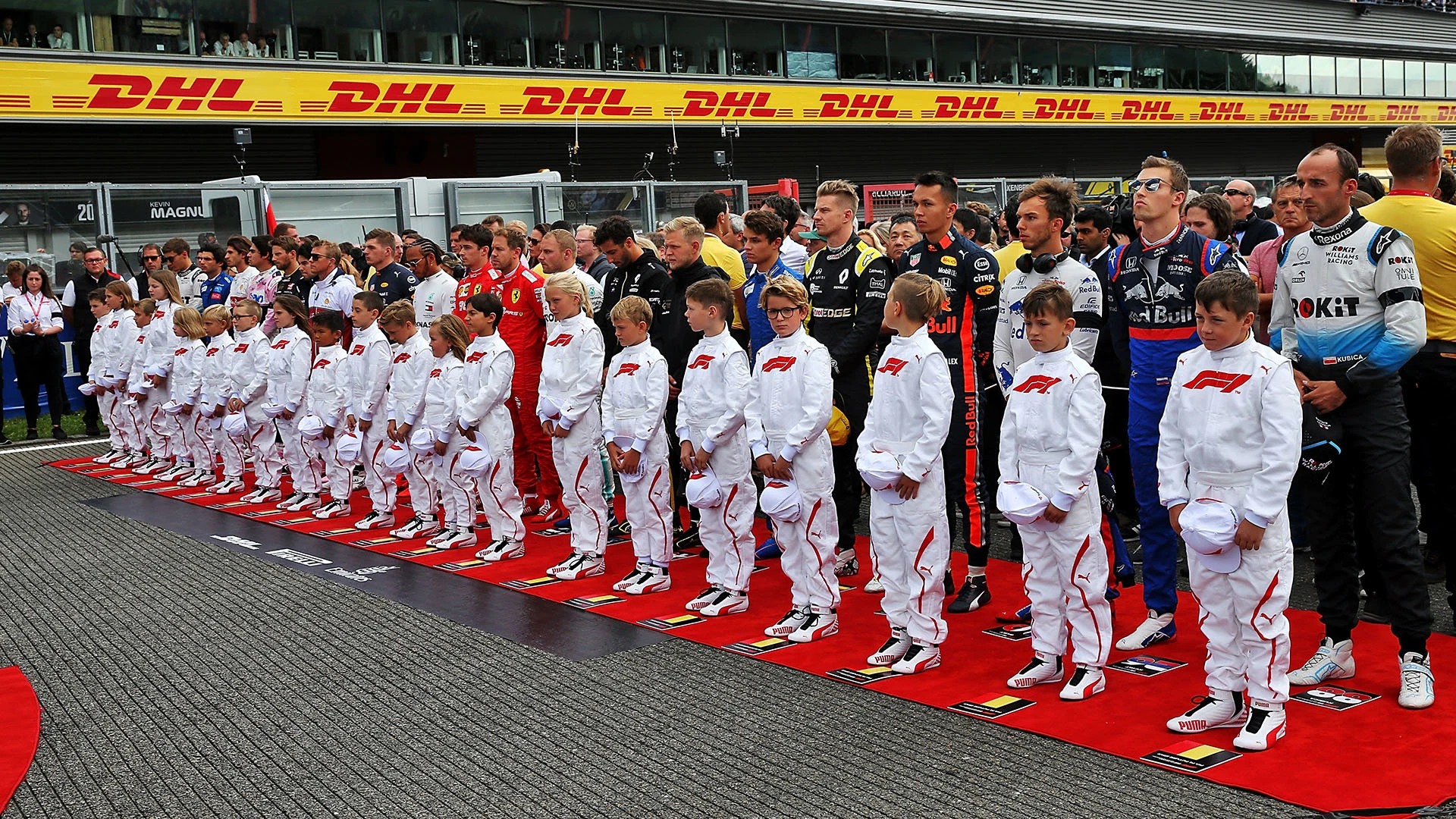 The grid pays its respects to Anthoine Hubert.
01.09.2019. Formula 1 World Championship, Rd 13,