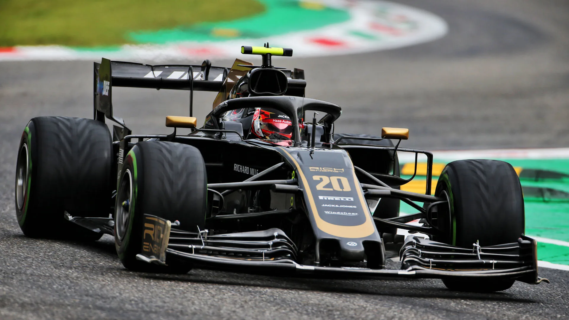 Kevin Magnussen (DEN) Haas VF-19.
06.09.2019. Formula 1 World Championship, Rd 14, Italian Grand Prix, Monza, Italy, Practice Day.
- www.xpbimages.com, EMail: requests@xpbimages.com - copy of publication required for printed pictures. Every used picture is fee-liable. © Copyright: Charniaux / XPB Images