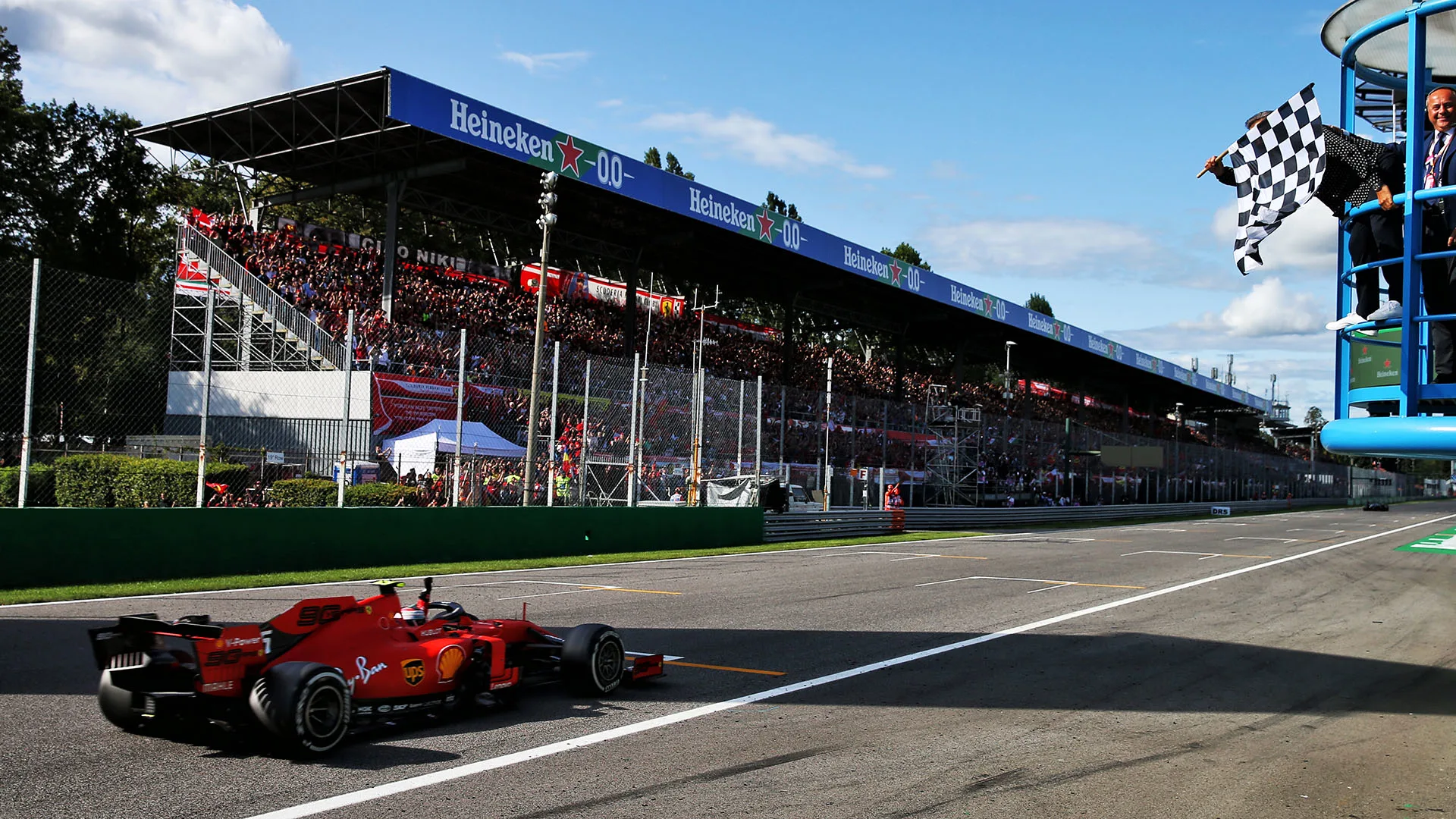 Race winner Charles Leclerc (MON) Ferrari SF90 takes the chequered flag at the end of the race.
08.09.2019. Formula 1 World Championship, Rd 14, Italian Grand Prix, Monza, Italy, Race Day.
- www.xpbimages.com, EMail: requests@xpbimages.com - copy of publication required for printed pictures. Every used picture is fee-liable. © Copyright: Batchelor / XPB Images