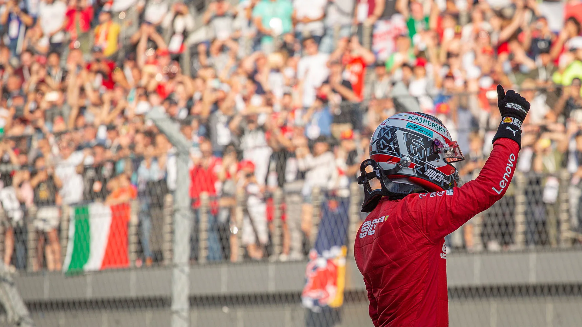 Charles Leclerc (MON) Ferrari celebrates his pole position in qualifying parc ferme.
28.09.2019. Formula 1 World Championship, Rd 16, Russian Grand Prix, Sochi Autodrom, Sochi, Russia, Qualifying Day.
 - www.xpbimages.com, EMail: requests@xpbimages.com - copy of publication required for printed pictures. Every used picture is fee-liable. © Copyright: Bearne / XPB Images