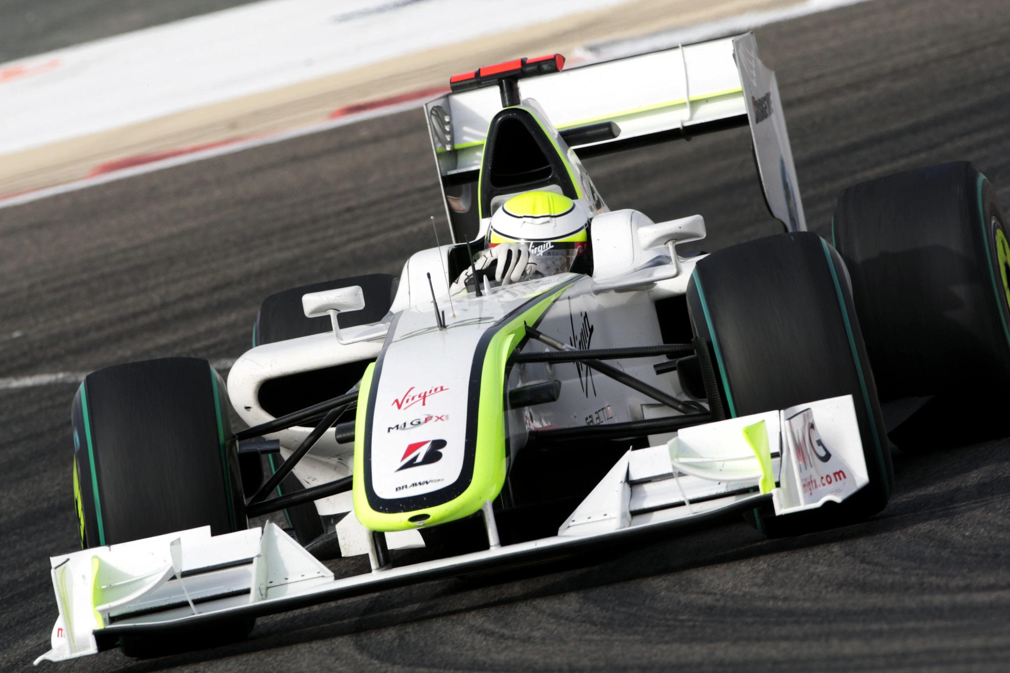 Jenson Button (GBR) Brawn Grand Prix BGP 001.  Formula One World Championship, Rd 4, Bahrain
