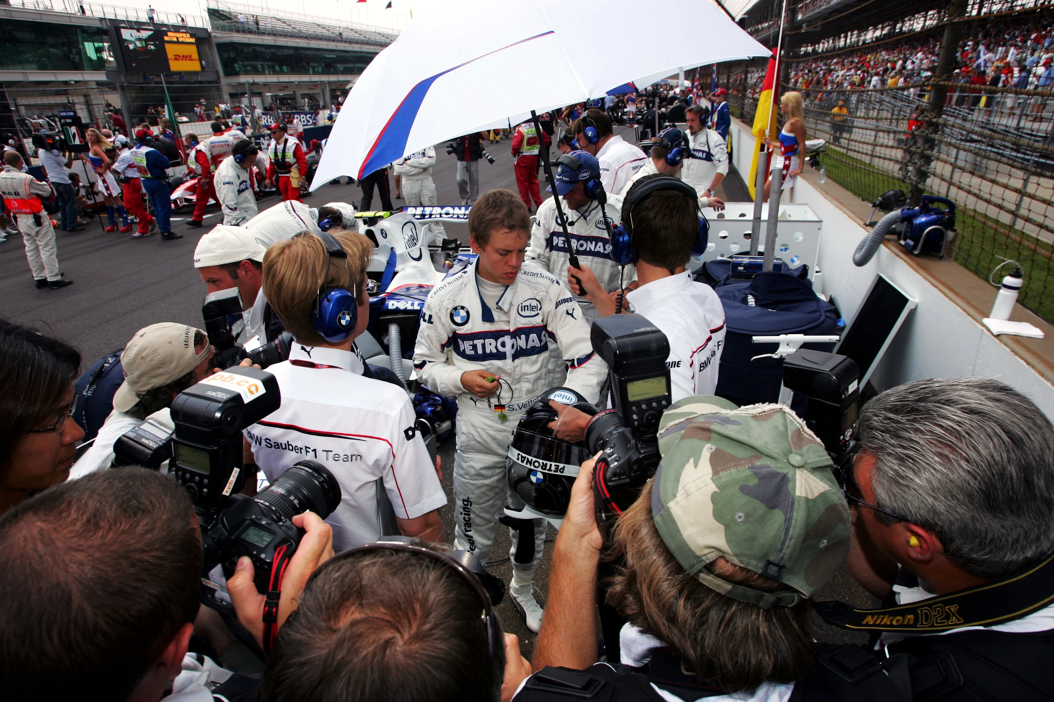 Sebastian Vettel (GER) BMW Sauber on the grid.
Formula One World Championship, Rd 7, United States