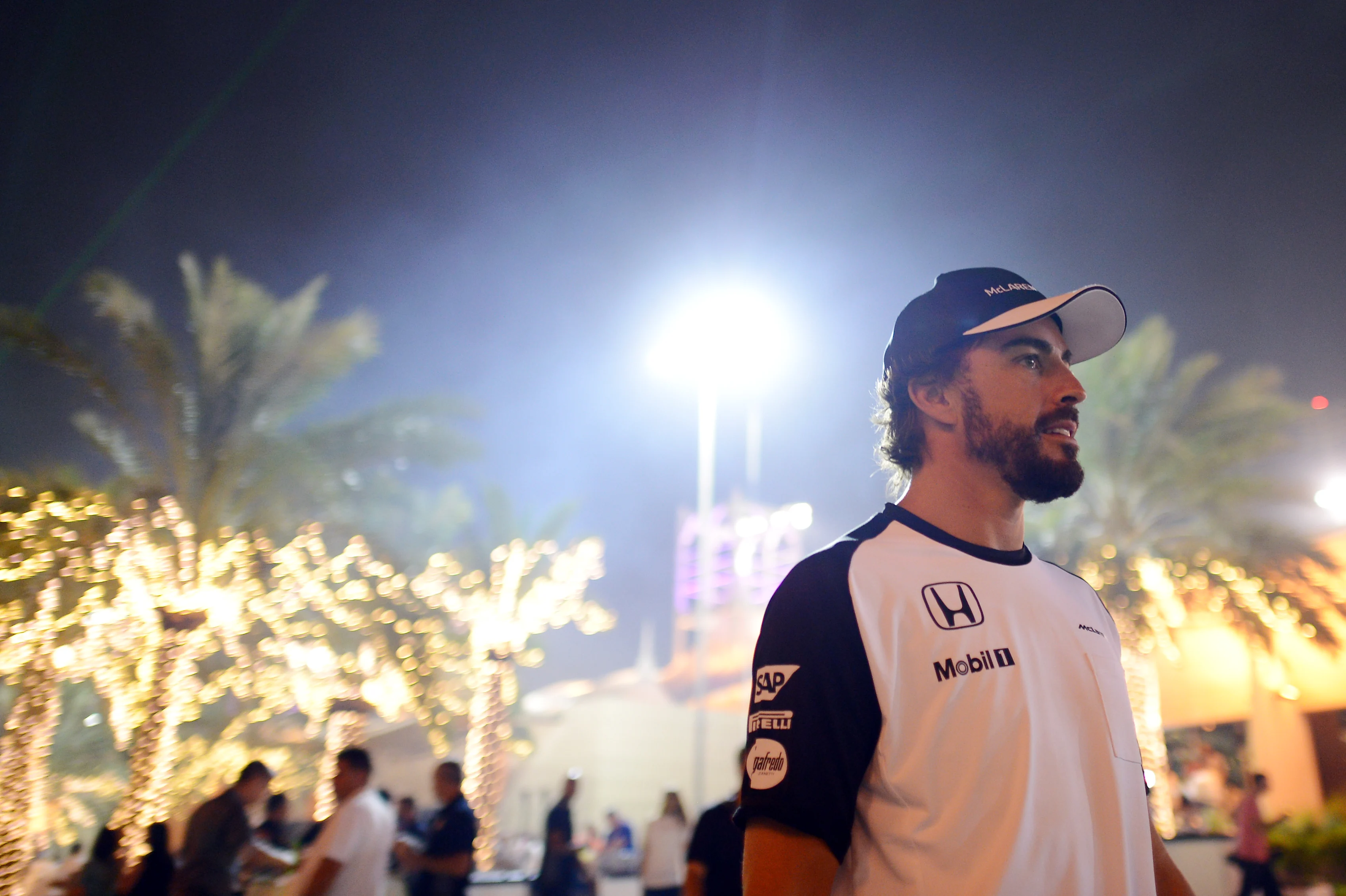 Fernando Alonso (ESP) McLaren at Formula One World Championship, Rd4, Bahrain Grand Prix Practice, Bahrain International Circuit, Sakhir, Bahrain, Friday 17 April 2015. © Sutton Motorsport Images Sutton Motorsport Images