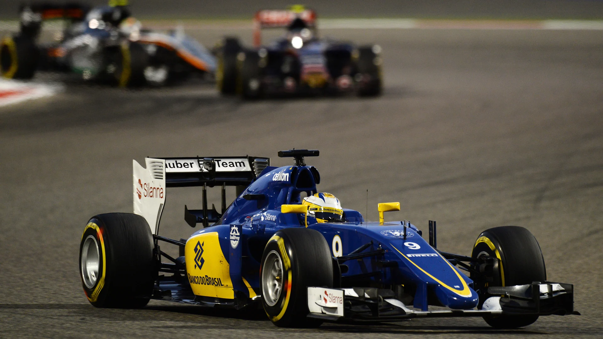 Marcus Ericsson (SWE) Sauber C34 at Formula One World Championship, Rd4, Bahrain Grand Prix Race, Bahrain International Circuit, Sakhir, Bahrain, Sunday 19  April 2015. © Sutton Motorsport Images