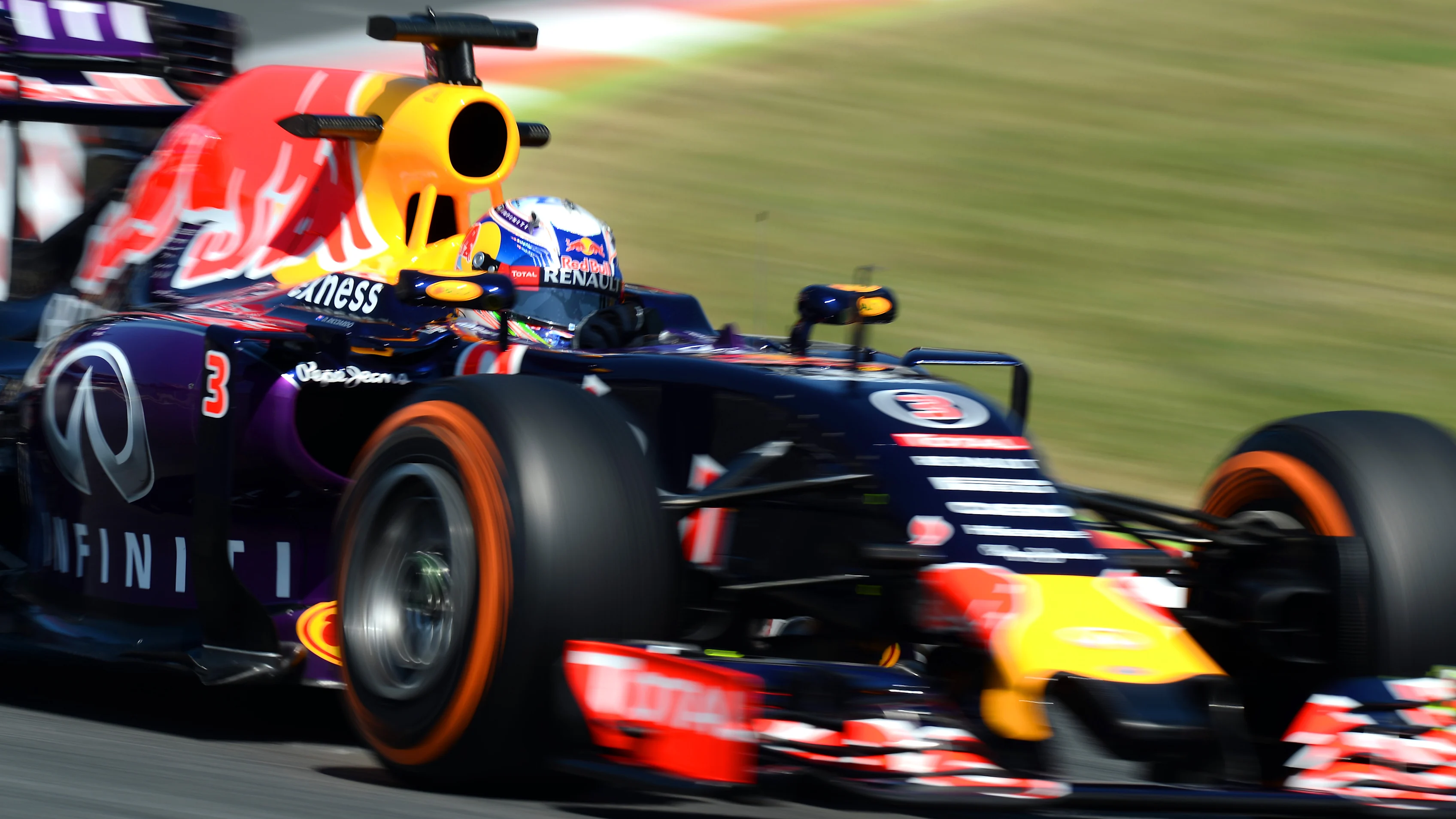 Daniel Ricciardo (AUS) Red Bull Racing RB11 at Formula One World Championship, Rd5, Spanish Grand