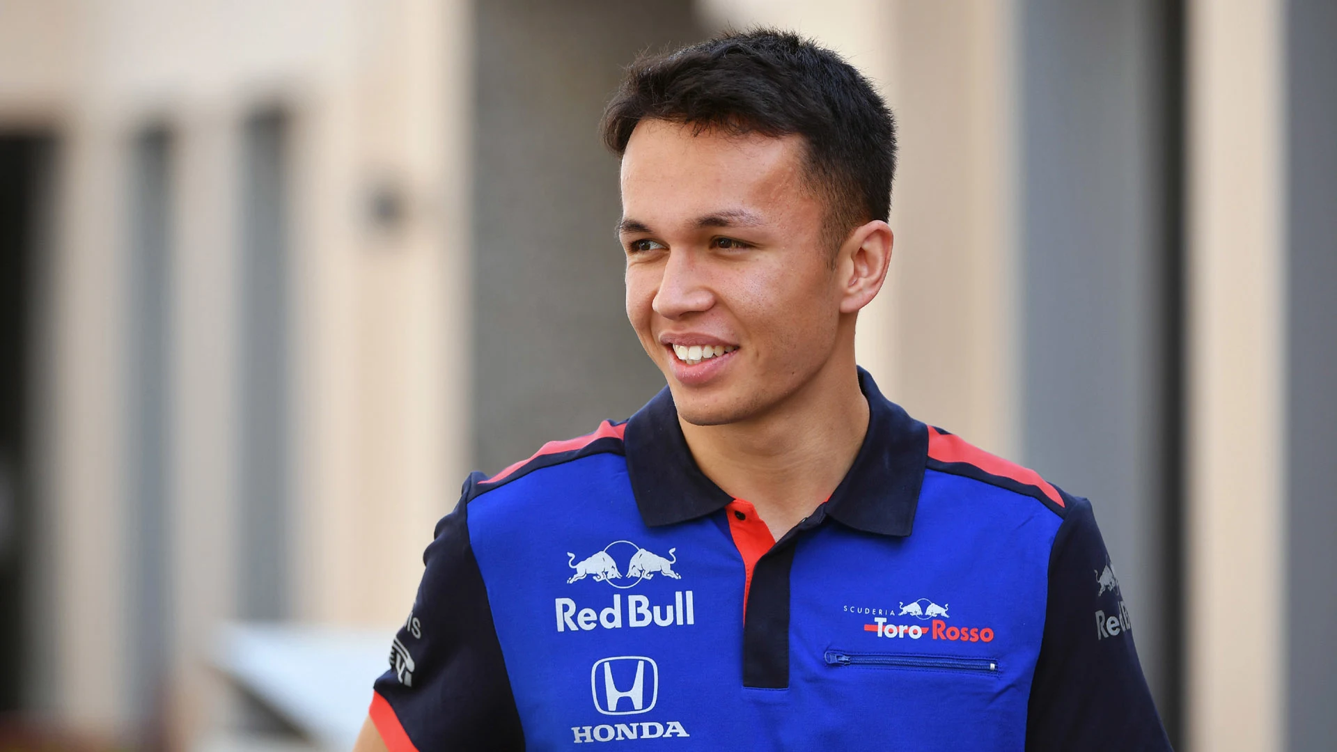 YAS MARINA CIRCUIT, UNITED ARAB EMIRATES - NOVEMBER 27: Alex Albon, Scuderia Toro Rosso during the