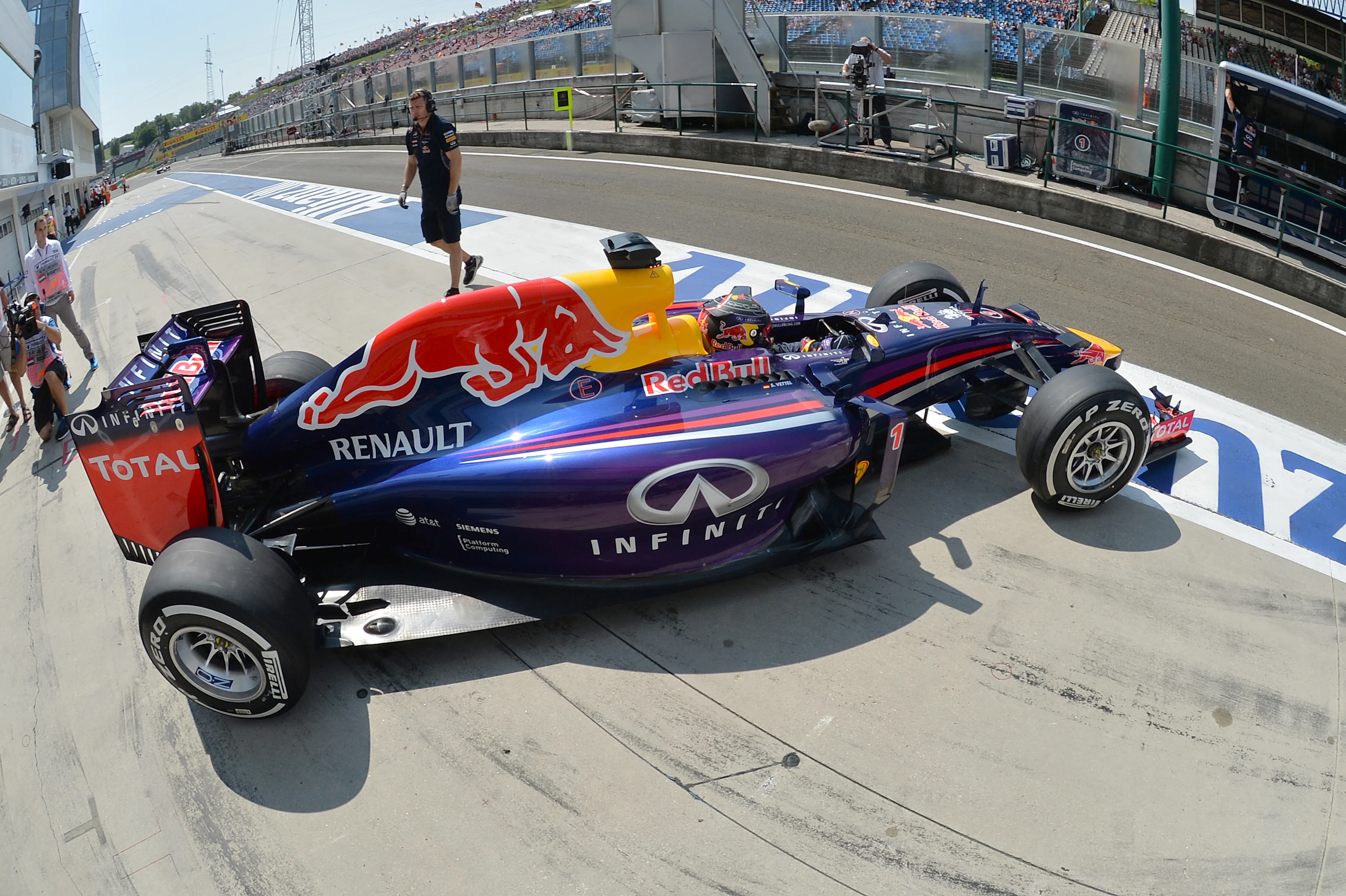 Sebastian Vettel (GER) Red Bull Racing RB10.
Formula One World Championship, Rd11, Hungarian Grand Prix, Qualifying, Hungaroring, Hungary. Saturday 26 July 2014.
