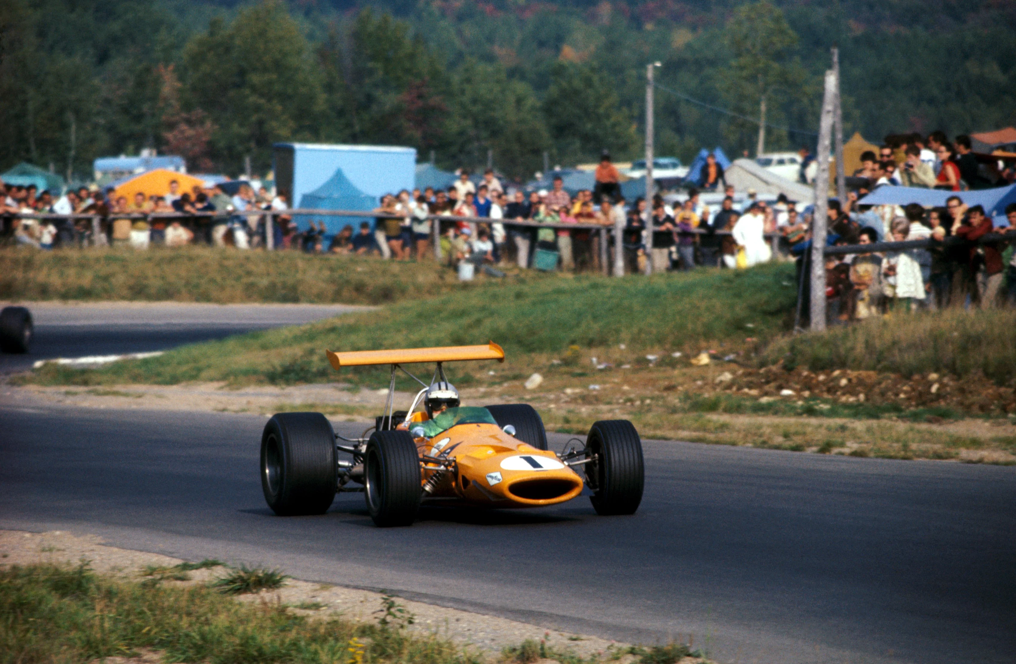 Denny Hulme (NZL), McLaren M7A, won the race after starting from 6th on the grid.  Canadian Grand