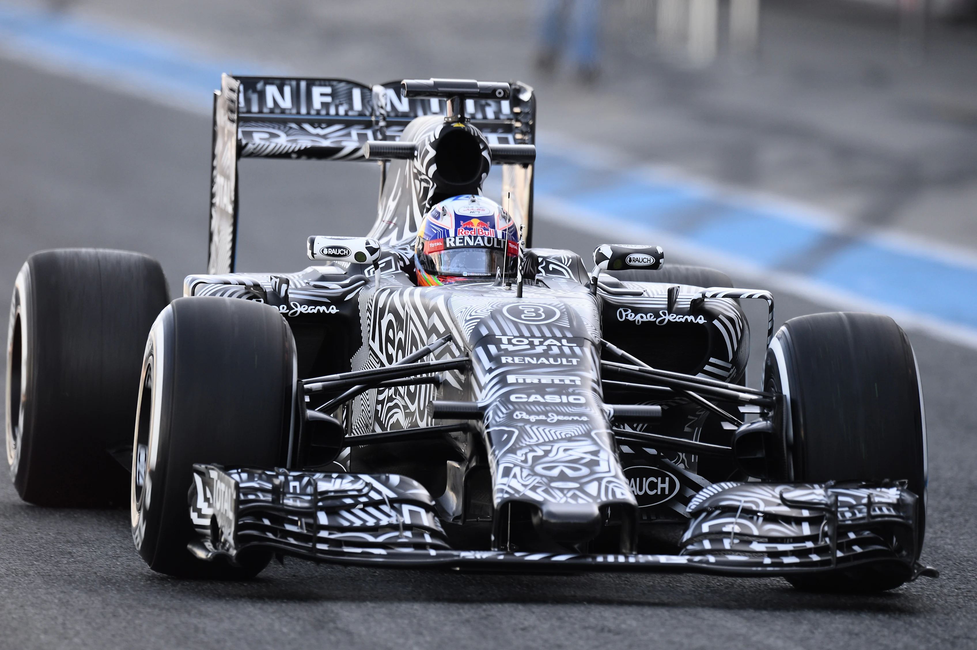 Daniel Ricciardo (AUS) Red Bull Racing RB11 at Formula One Testing, Day One, Jerez, Spain, 1