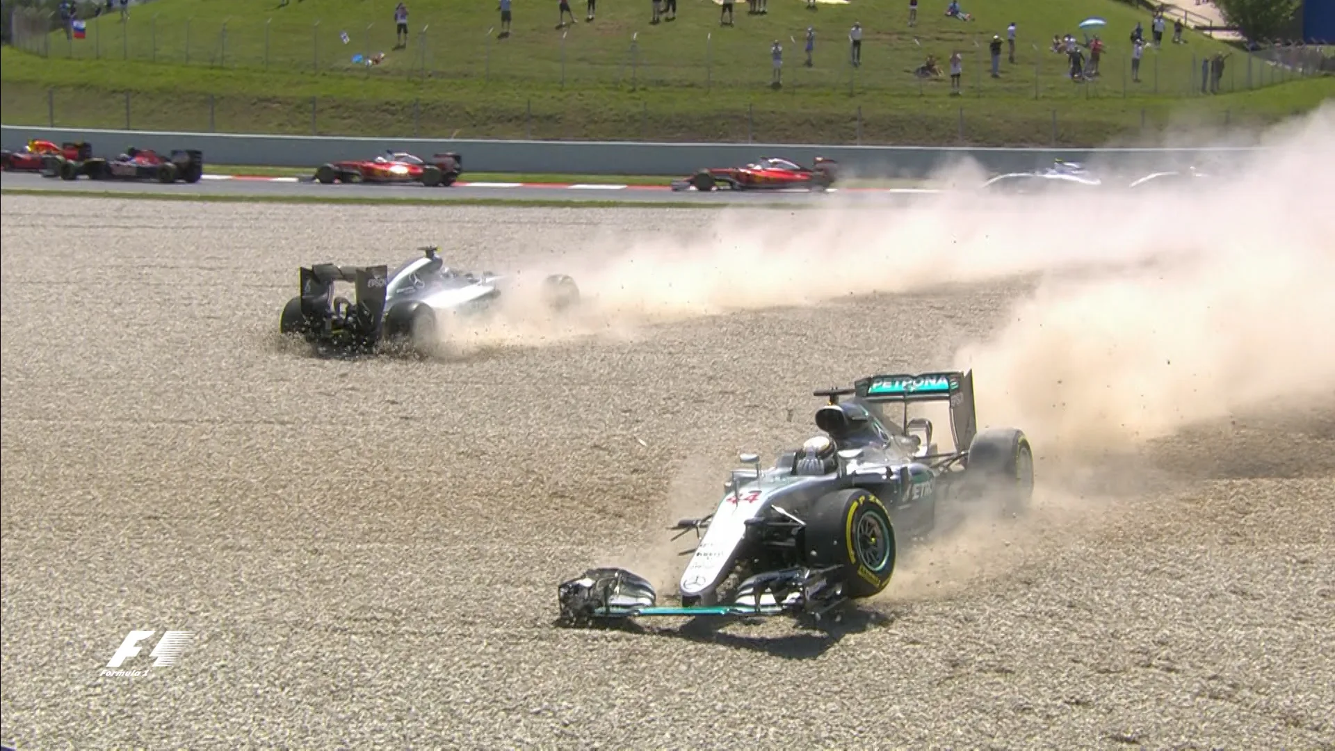Race: Mercedes drivers out on lap one after colliding