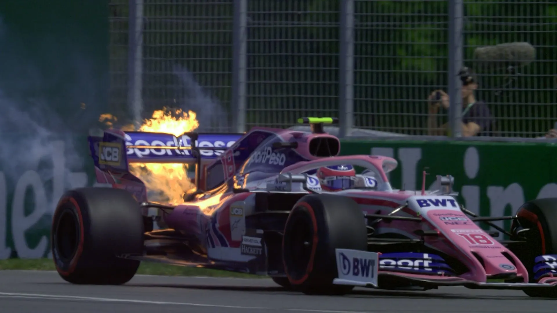 FP3: Stroll stops in pit lane after fiery hydraulic leak