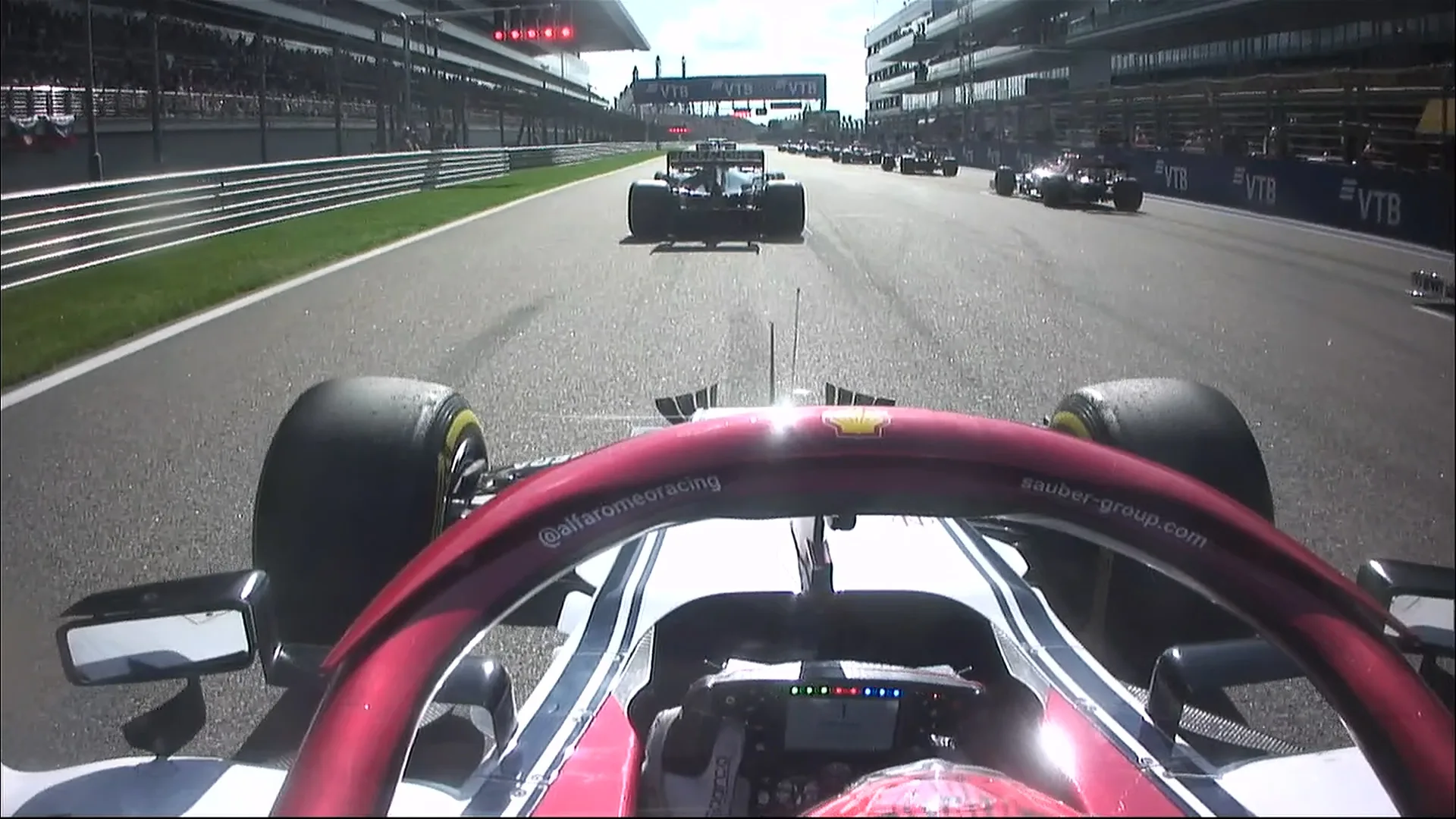 Russian GP: Raikkonen jumps the start in Sochi