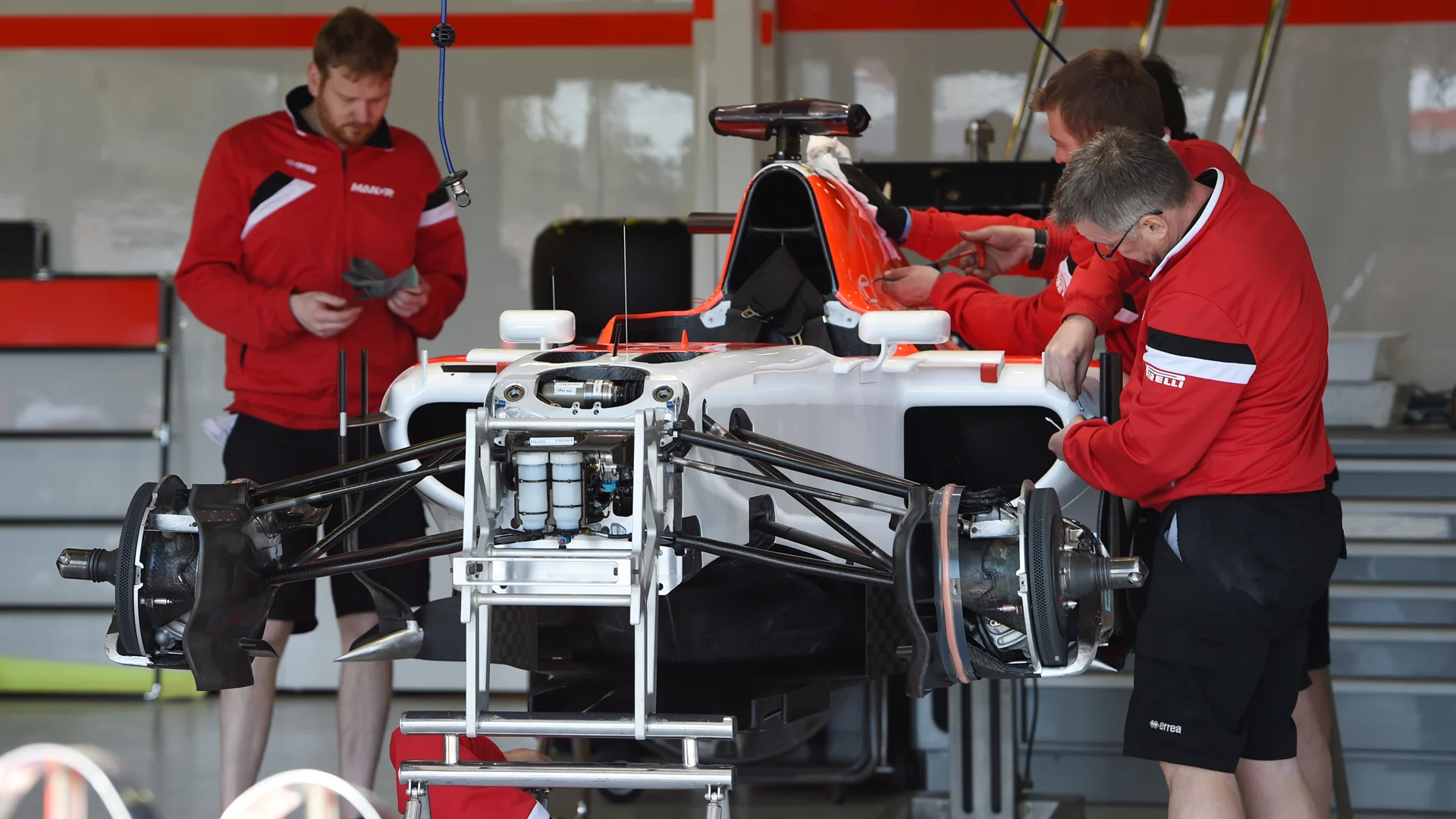 Manor F1 team in the garage at Formula One World Championship, Rd1, Australian Grand Prix,