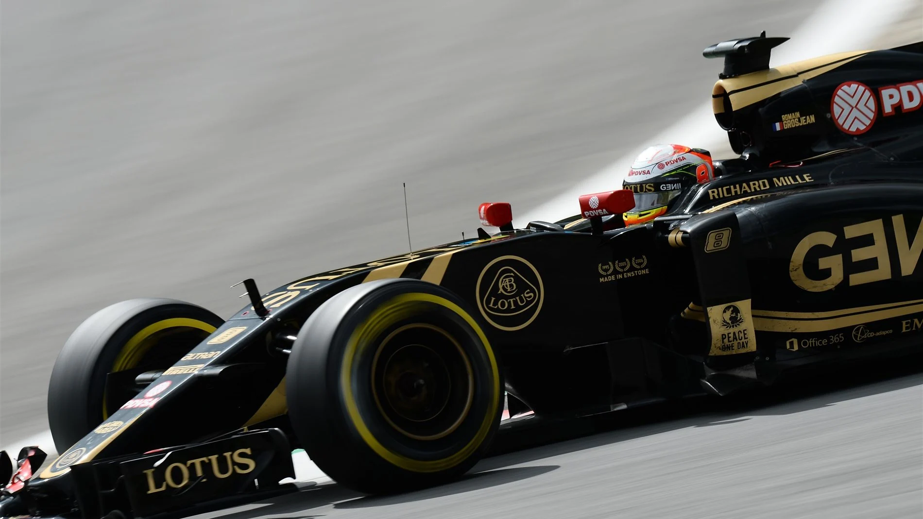 Romain Grosjean (FRA) Lotus E23 Hybrid at Formula One World Championship, Rd8, Austrian Grand Prix, Practice, Spielberg, Austria, Friday 19 June 2015. © Sutton Motorsport Images
