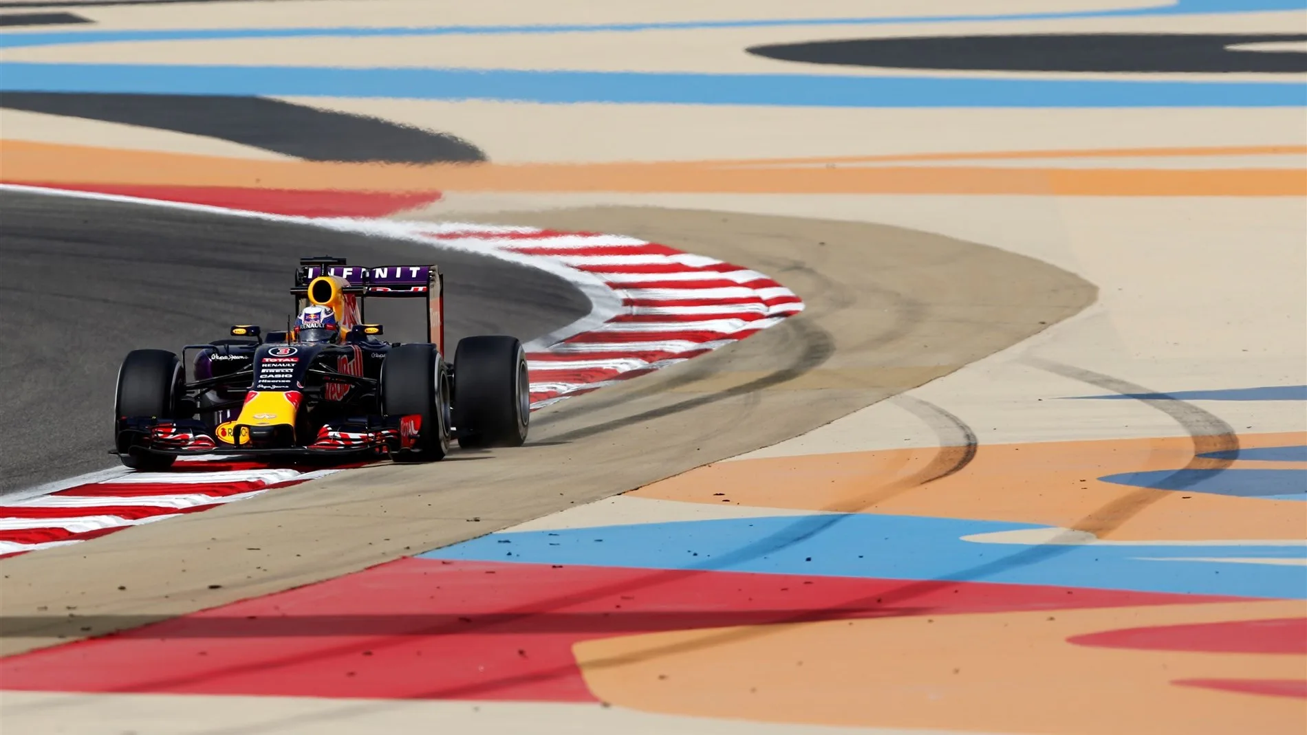 Daniel Ricciardo (AUS) Red Bull Racing RB11 at Formula One World Championship, Rd4, Bahrain Grand Prix Practice, Bahrain International Circuit, Sakhir, Bahrain, Friday 17 April 2015. © Sutton Motorsport Images