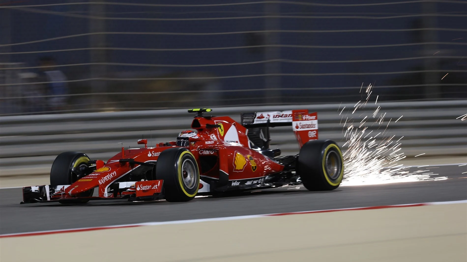 Kimi Raikkonen (FIN) Ferrari SF15-T sparks at Formula One World Championship, Rd4, Bahrain Grand
