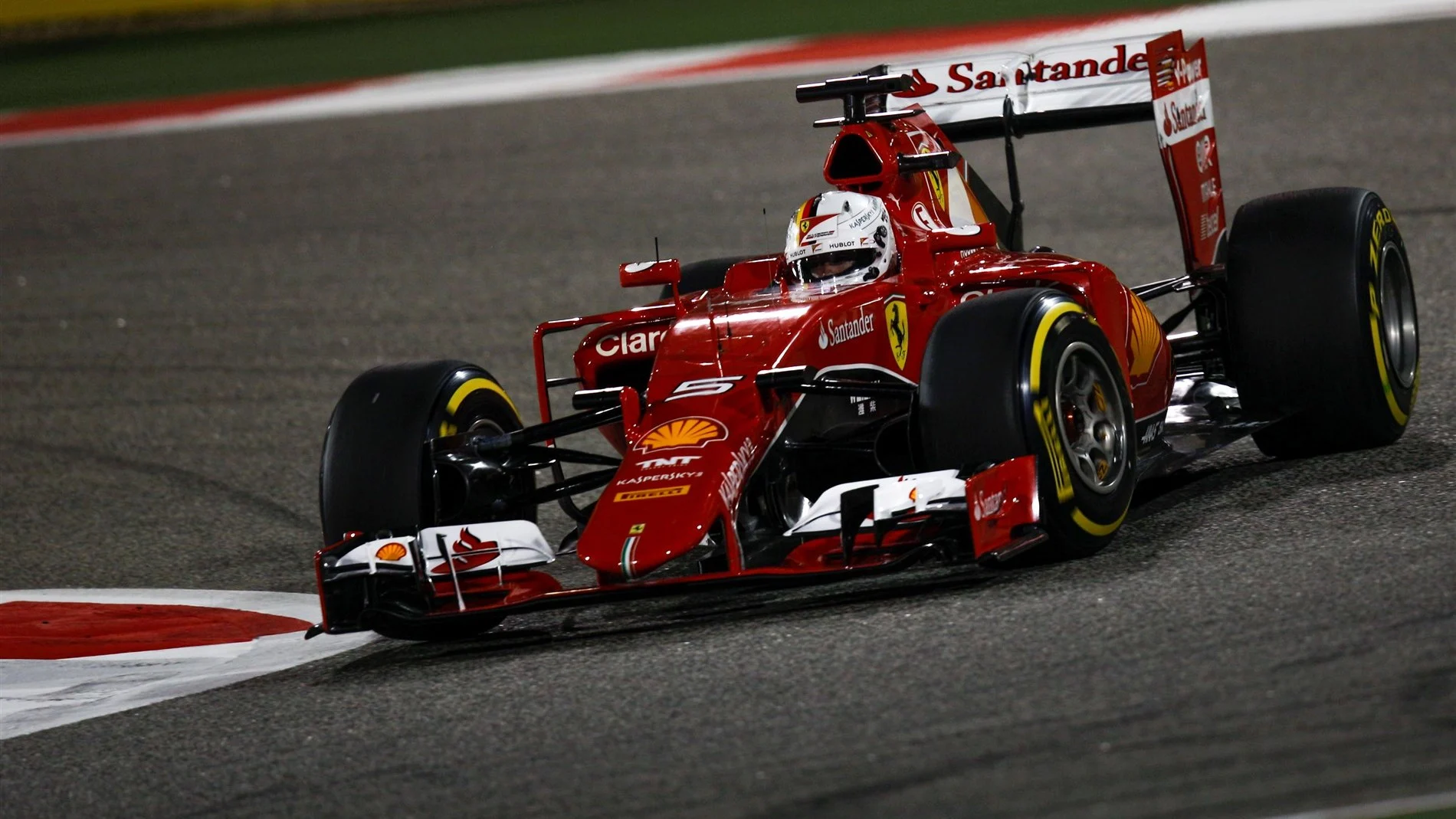 Sebastian Vettel (GER) Ferrari SF15-T at Formula One World Championship, Rd4, Bahrain Grand Prix Qualifying, Bahrain International Circuit, Sakhir, Bahrain, Saturday 18  April 2015. © Sutton Motorsport Images