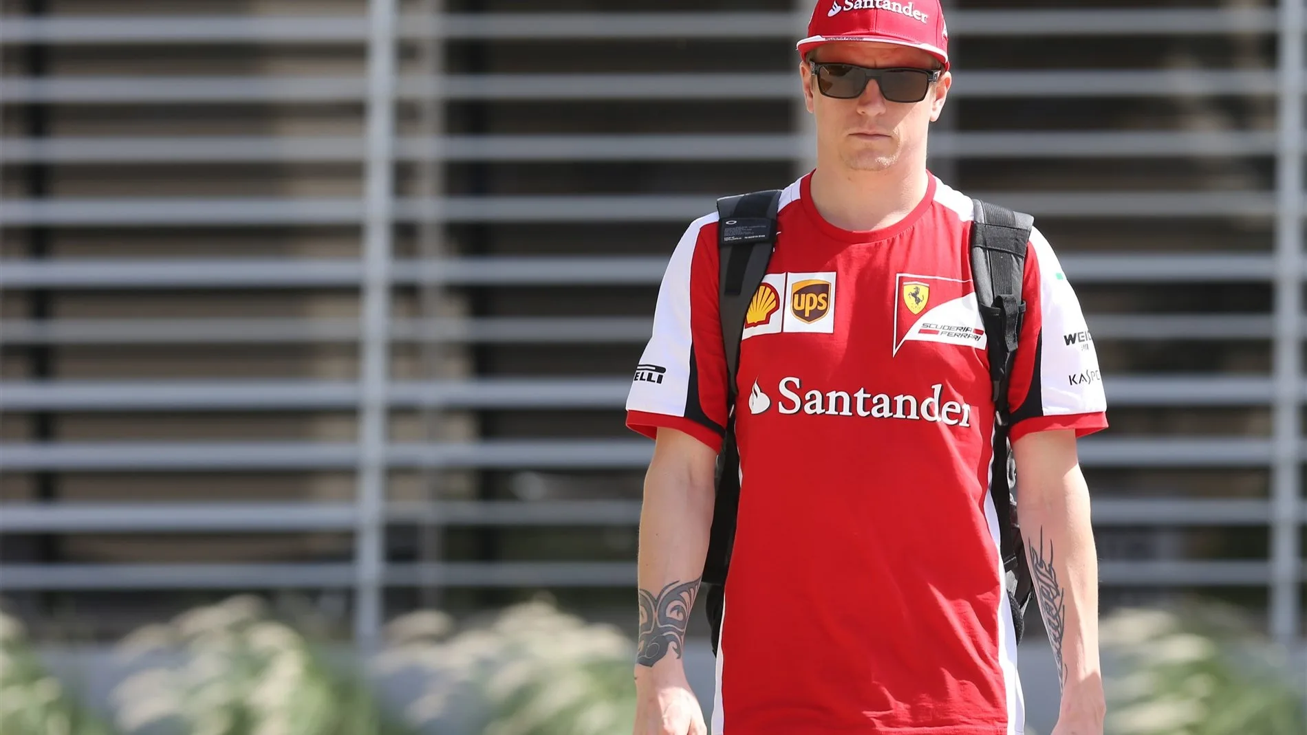 Kimi Raikkonen (FIN) Ferrari at Formula One World Championship, Rd4, Bahrain Grand Prix Race, Bahrain International Circuit, Sakhir, Bahrain, Sunday 19  April 2015. © Sutton Motorsport Images