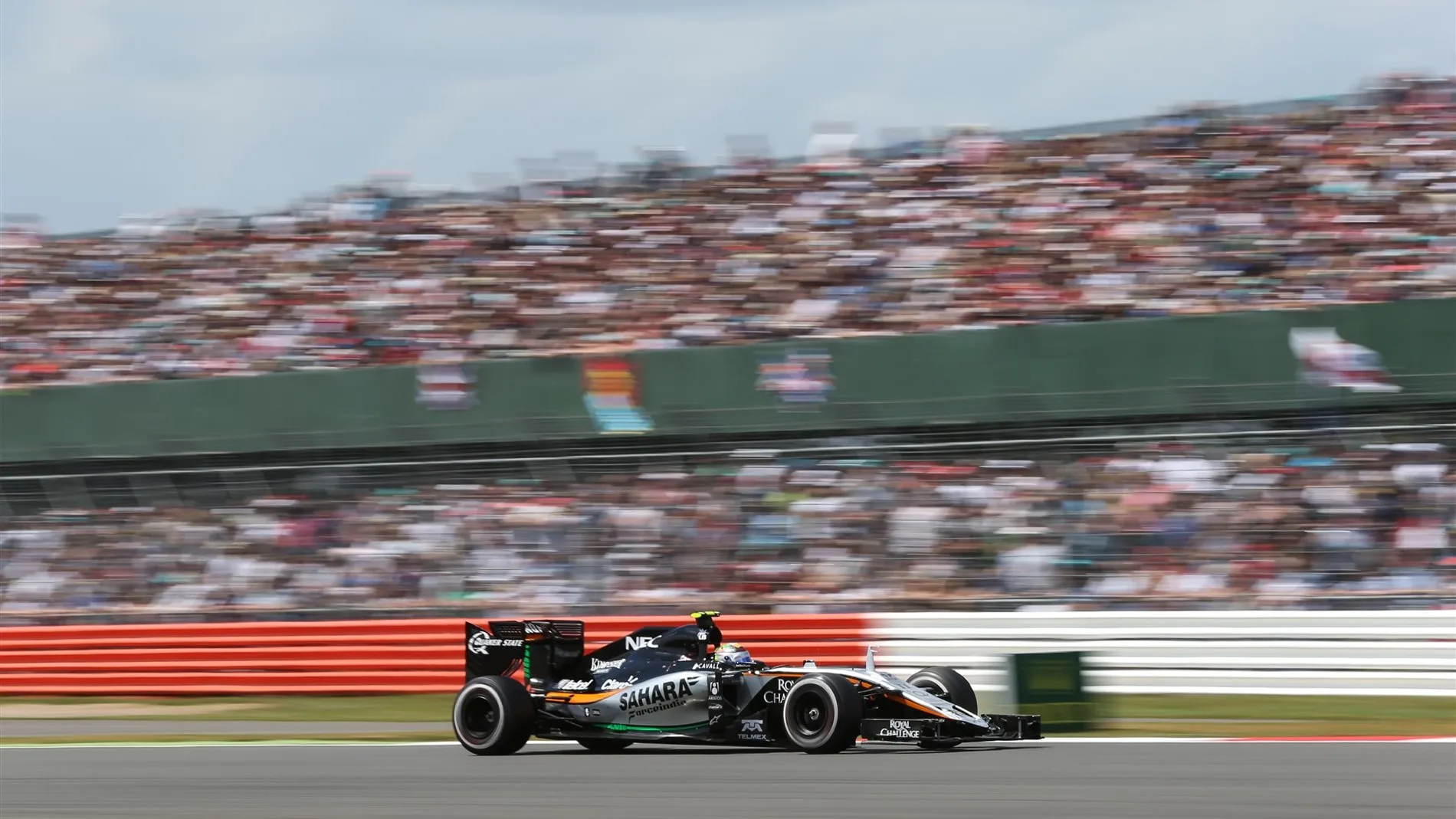 Sergio Perez (MEX) Force India VJM08 at Formula One World Championship, Rd9, British Grand Prix, Race, Silverstone, England, Sunday 5 July 2015. © Sutton Motorsport Images