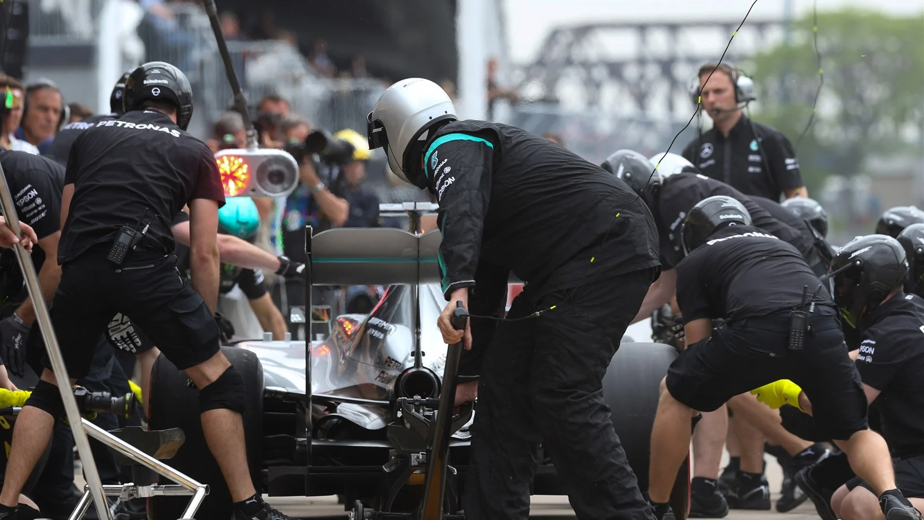 Pit stop for Lewis Hamilton (GBR) Mercedes AMG F1 W06 at Formula One World Championship, Rd7,