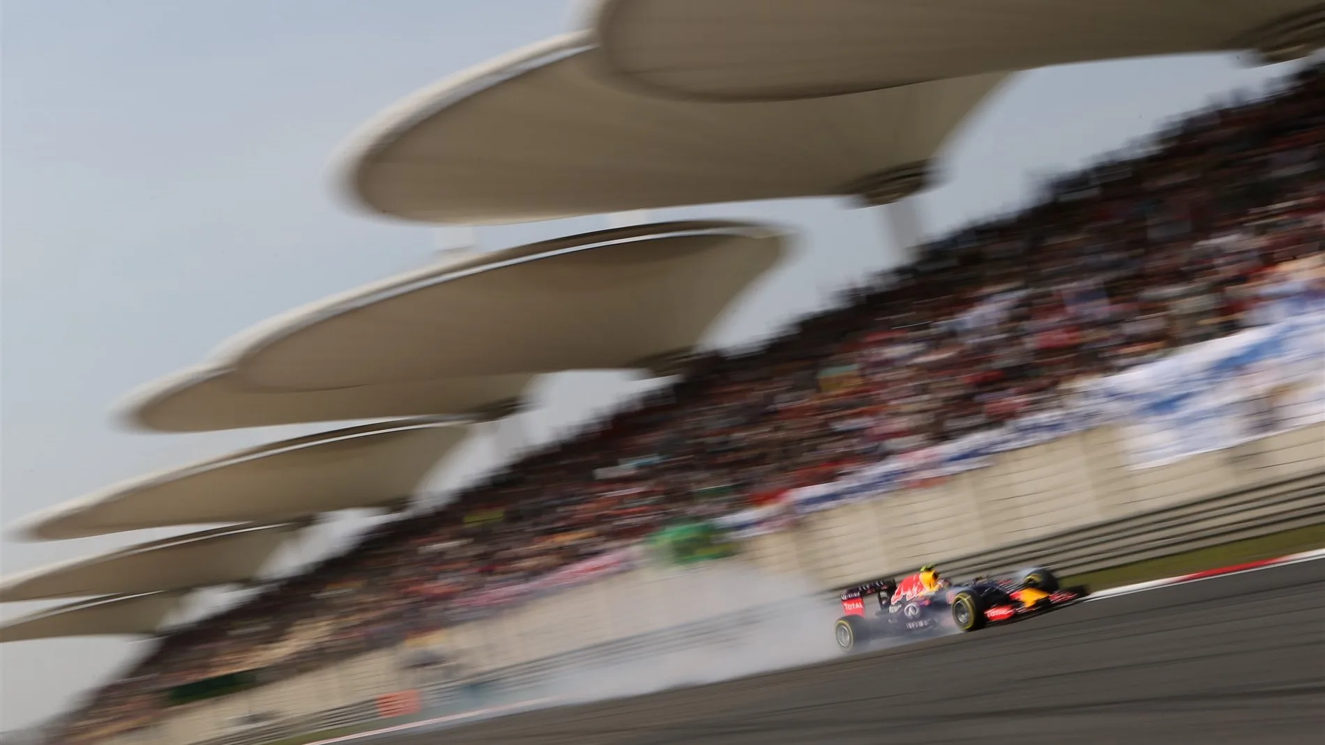 Daniil Kvyat (RUS) Red Bull Racing RB11 at Formula One World Championship, Rd3, Chinese Grand Prix,