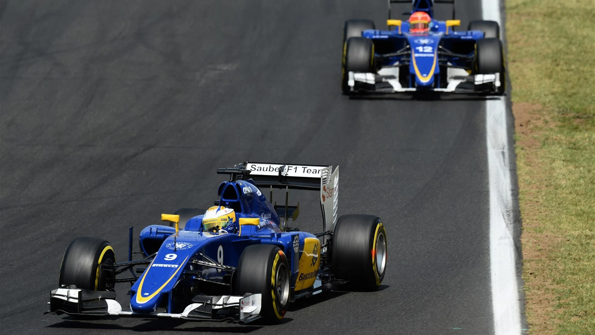 Marcus Ericsson (SWE) Sauber C34 leads Felipe Nasr (BRA) Sauber C34 at Formula One World