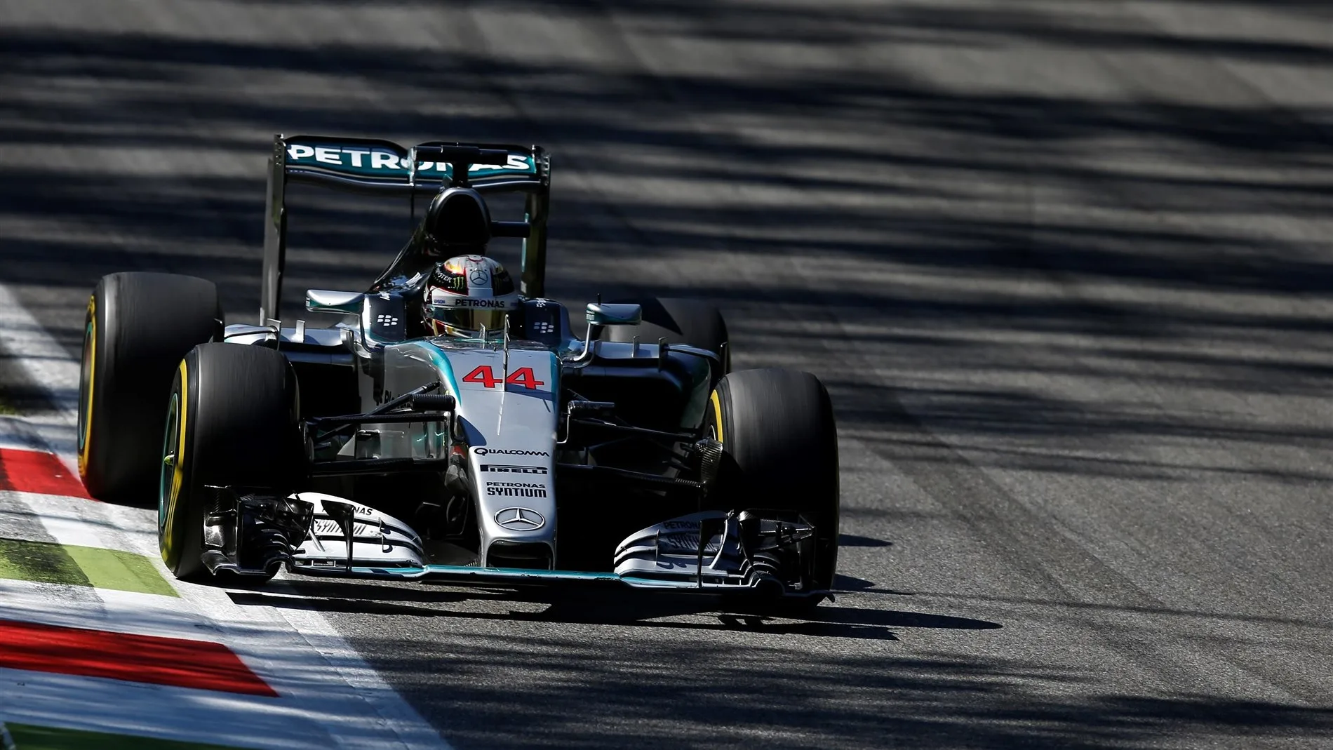 Lewis Hamilton (GBR) Mercedes AMG F1 W06 at Formula One World Championship, Rd12, Italian Grand