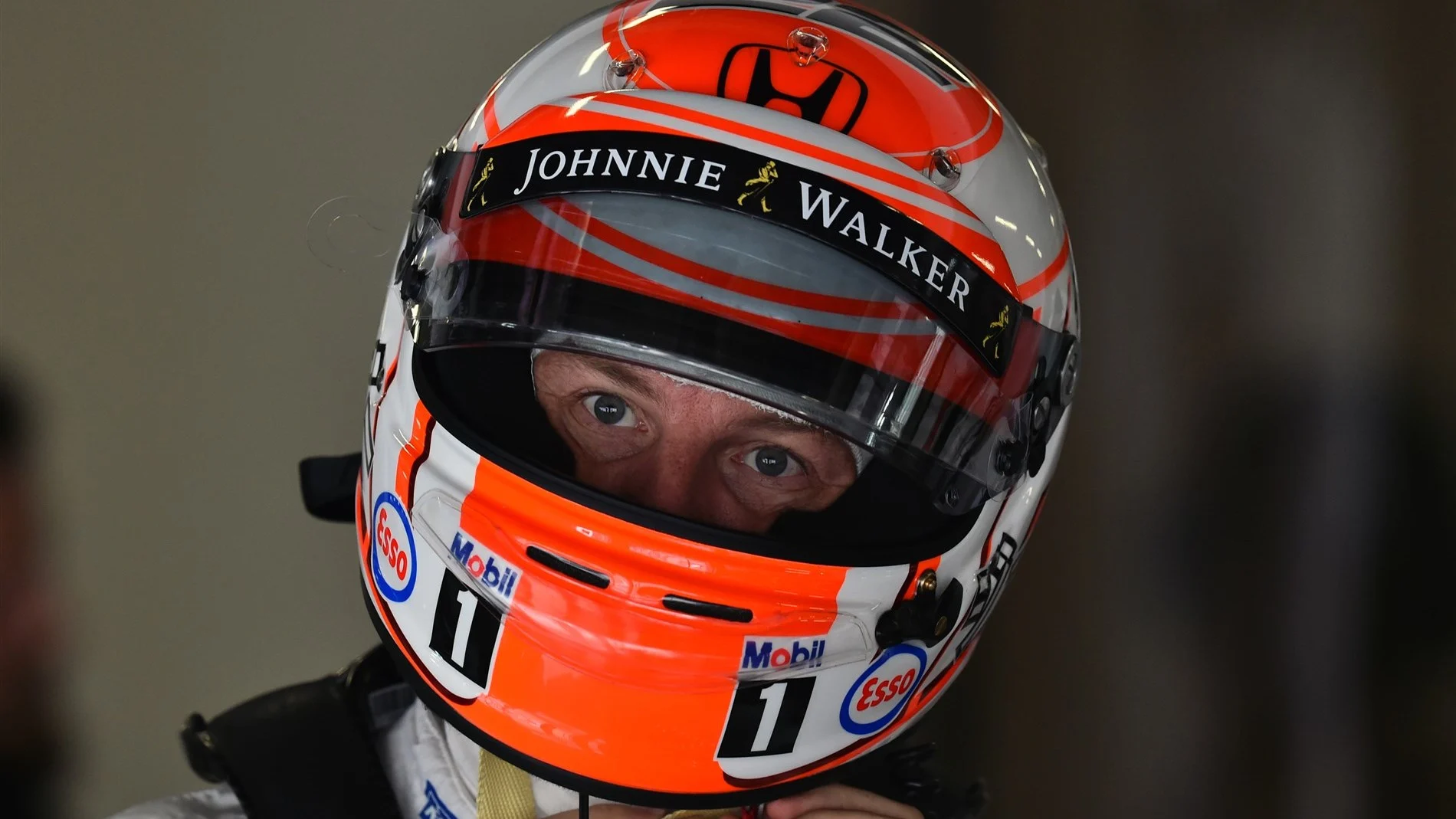 Jenson Button (GBR) McLaren at Formula One World Championship, Rd14, Japanese Grand Prix, Qualifying, Suzuka, Japan, Saturday 26 September 2015. © Sutton Motorsport Images