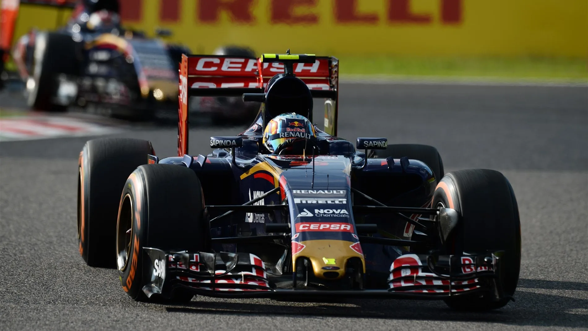 Carlos Sainz jr (ESP) Scuderia Toro Rosso STR10 at Formula One World Championship, Rd14, Japanese Grand Prix, Race, Suzuka, Japan, Sunday 27 September 2015. © Sutton Motorsport Images