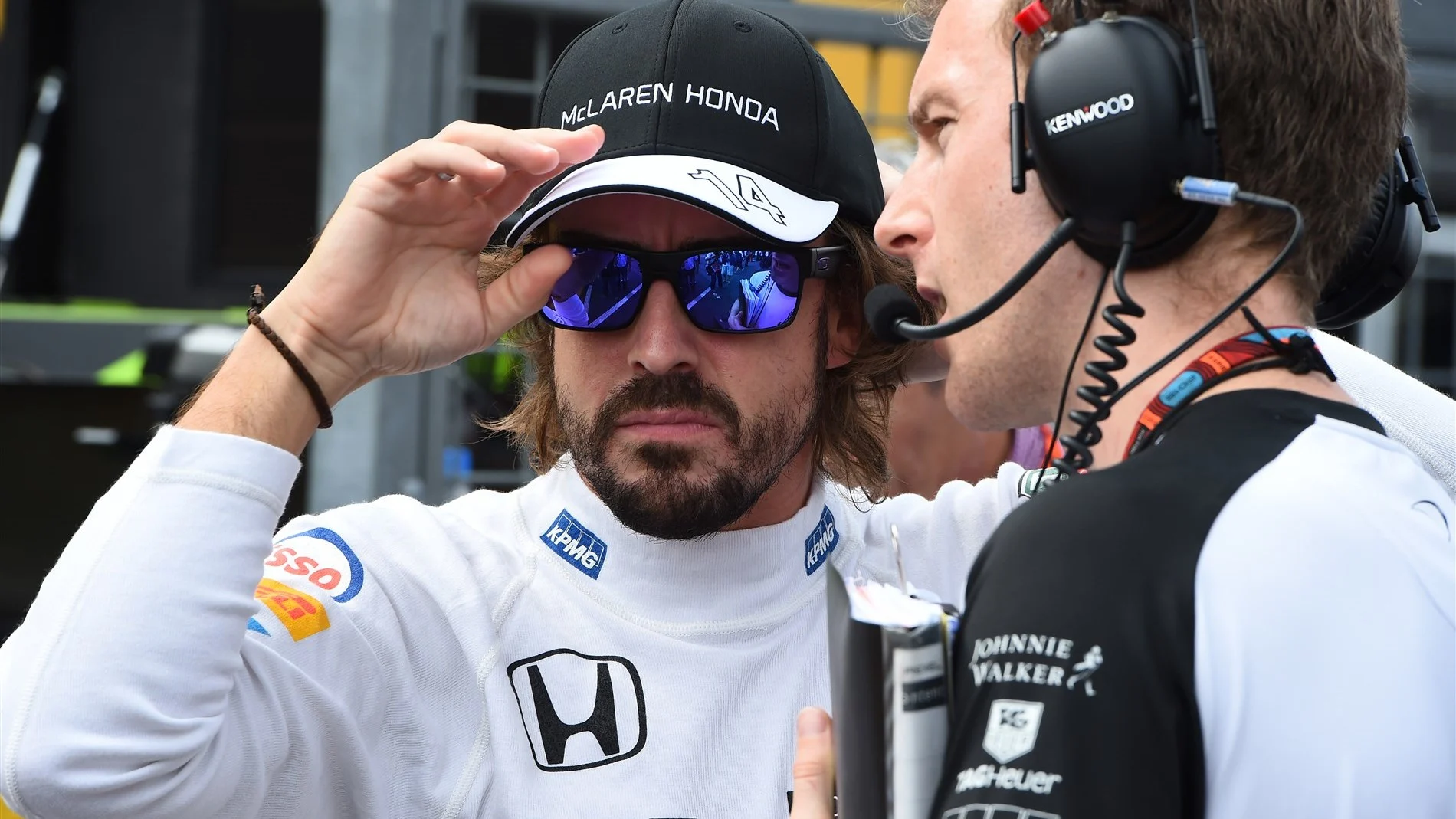 Fernando Alonso (ESP) McLaren on the grid at Formula One World Championship, Rd14, Japanese Grand Prix, Race, Suzuka, Japan, Sunday 27 September 2015. © Sutton Motorsport Images