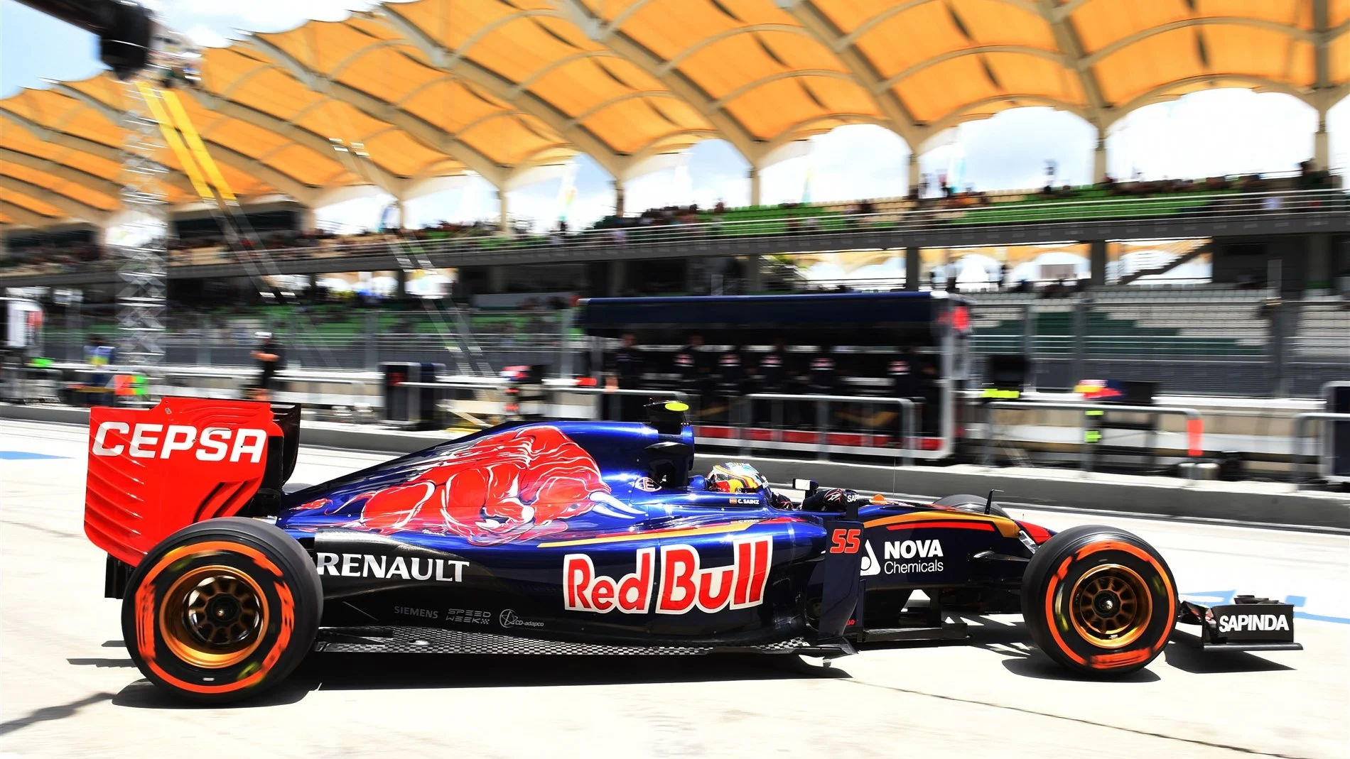 Carlos Sainz jr (ESP) Scuderia Toro Rosso STR10 at Formula One World Championship, Rd2, Malaysian Grand Prix, Qualifying, Sepang, Malaysia, Saturday 28  March 2015. © Sutton Motorsport Images