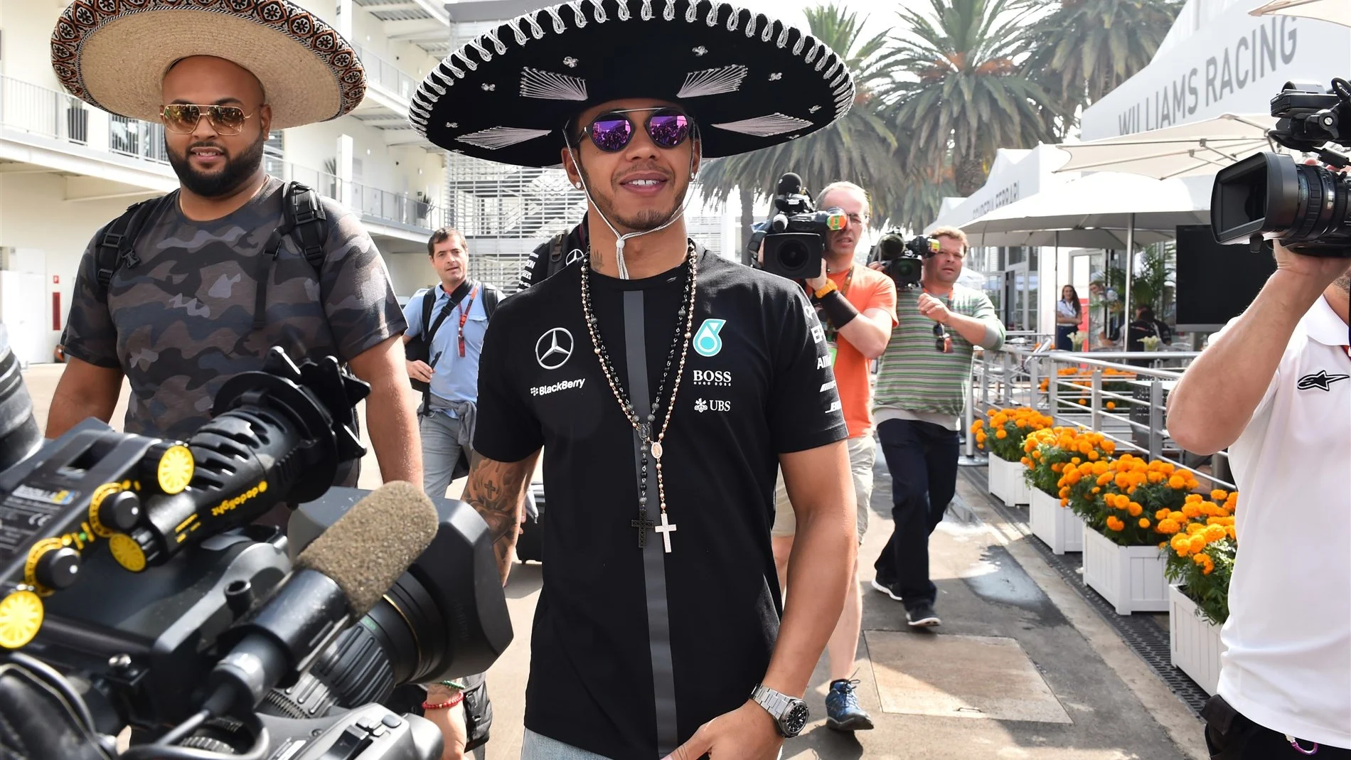 Lewis Hamilton (GBR) Mercedes AMG F1 with Sombrero at Formula One World Championship, Rd17, Mexican Grand Prix, Preparations, Circuit Hermanos Rodriguez, Mexico City, Mexico, Thursday 29 October 2015. © Sutton Motorsport Images