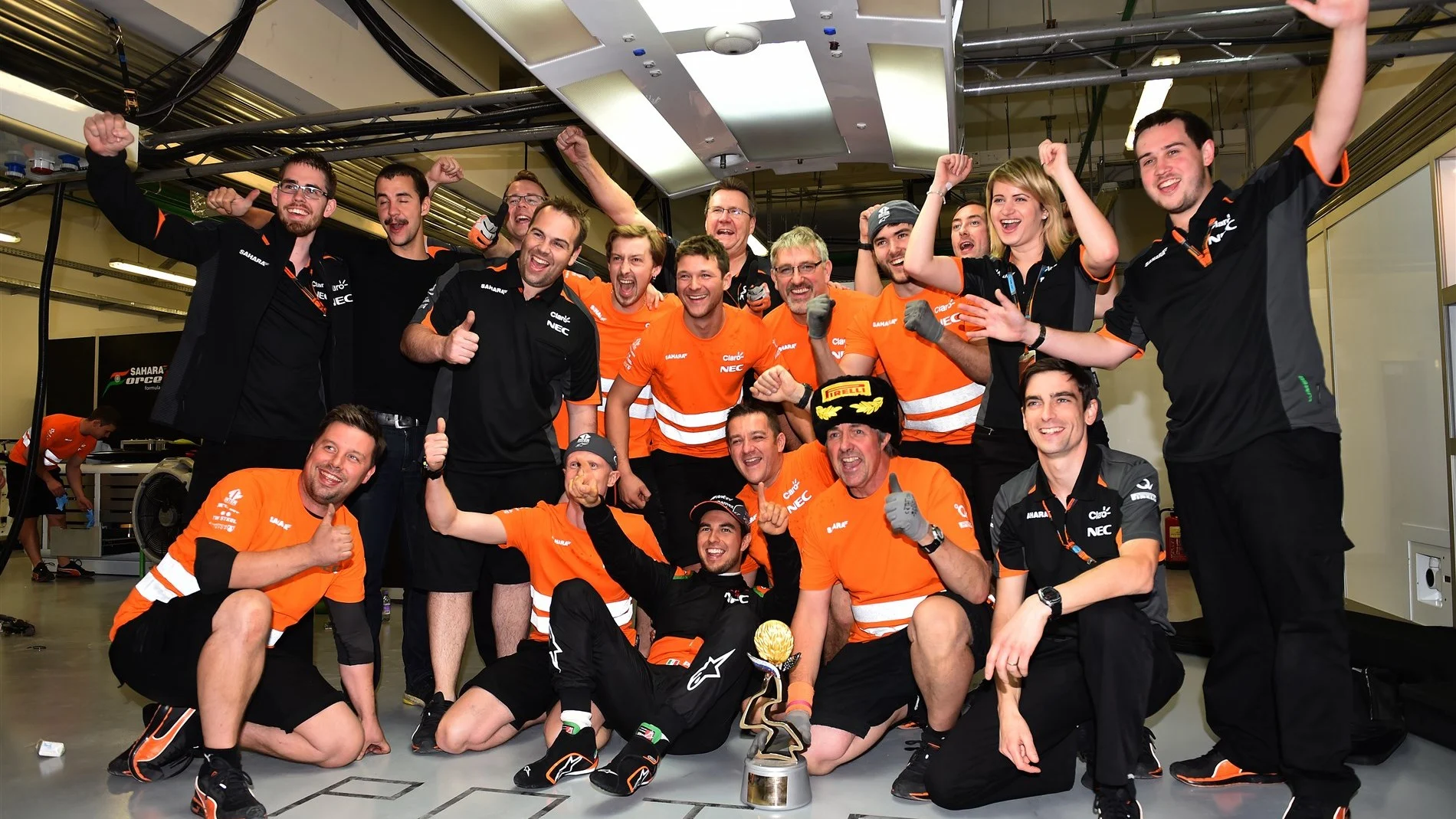 Force India celebrate at Formula One World Championship, Rd15, Russian Grand Prix, Race, Sochi