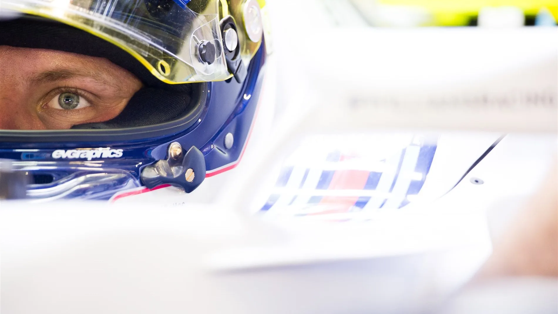 Valtteri Bottas (FIN) Williams FW37 at Formula One World Championship, Rd13, Singapore Grand Prix, Qualifying, Marina Bay Street Circuit, Singapore, Saturday 19  September 2015. © Sutton Motorsport Images