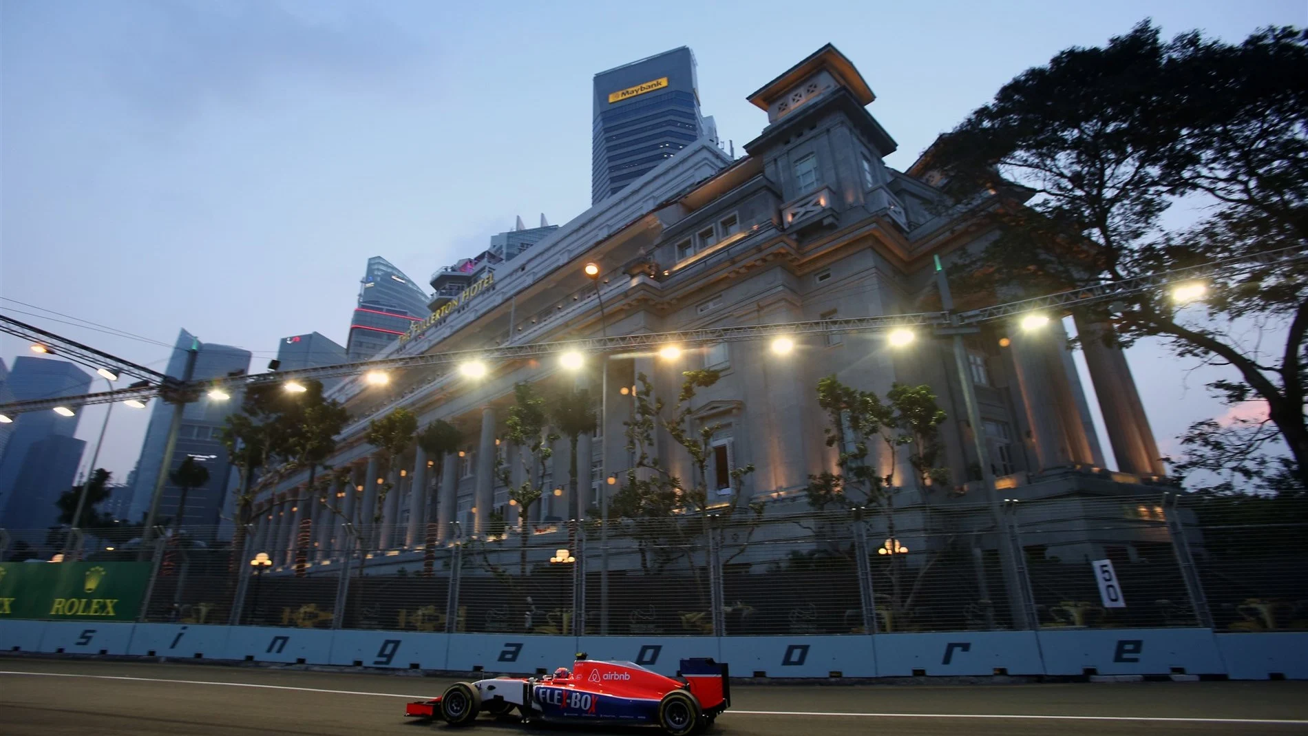 Will Stevens (GBR) Manor GP at Formula One World Championship, Rd13, Singapore Grand Prix, Qualifying, Marina Bay Street Circuit, Singapore, Saturday 19  September 2015. © Sutton Motorsport Images