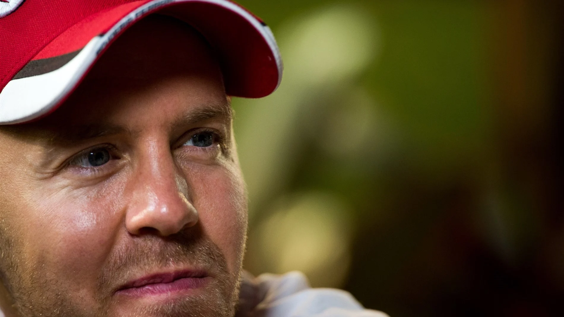 Sebastian Vettel (GER) Ferrari at Formula One World Championship, Rd13, Singapore Grand Prix,