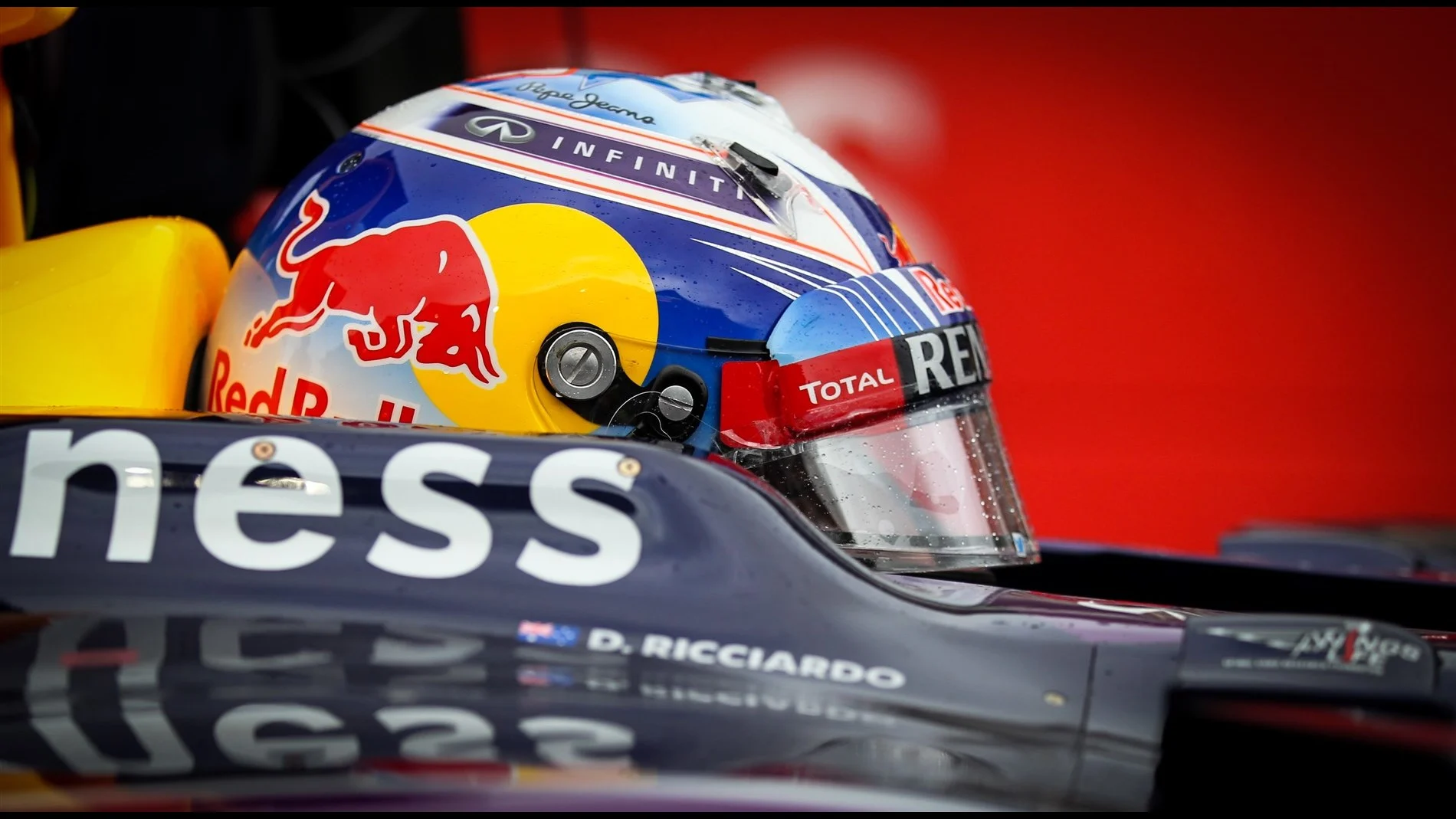 Daniel Ricciardo (AUS) Red Bull Racing RB11 at Formula One World Championship, Rd16, United States  Grand Prix, Race, Austin, Texas, USA, Sunday 25 October 2015. © Sutton Motorsport Images