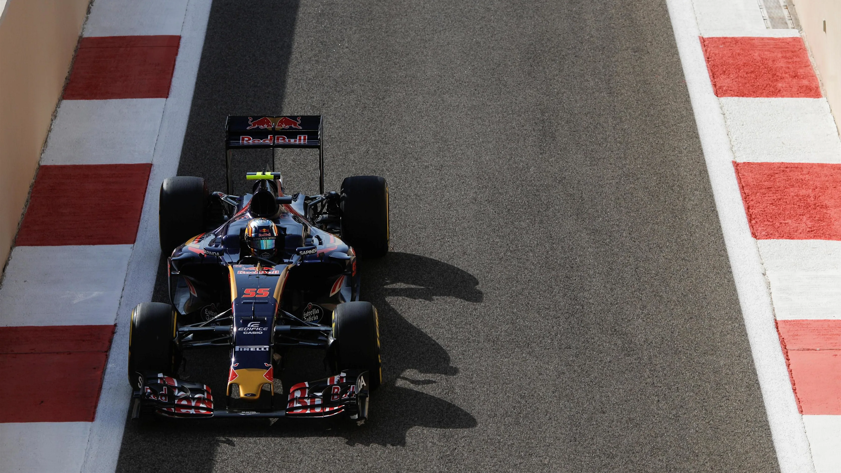 Carlos Sainz (ESP) Scuderia Toro Rosso STR11 at Formula One World Championship, Rd21, Abu Dhabi Grand Prix, Qualifying, Yas Marina Circuit, Abu Dhabi, UAE, Saturday 26 November 2016. © Sutton Images