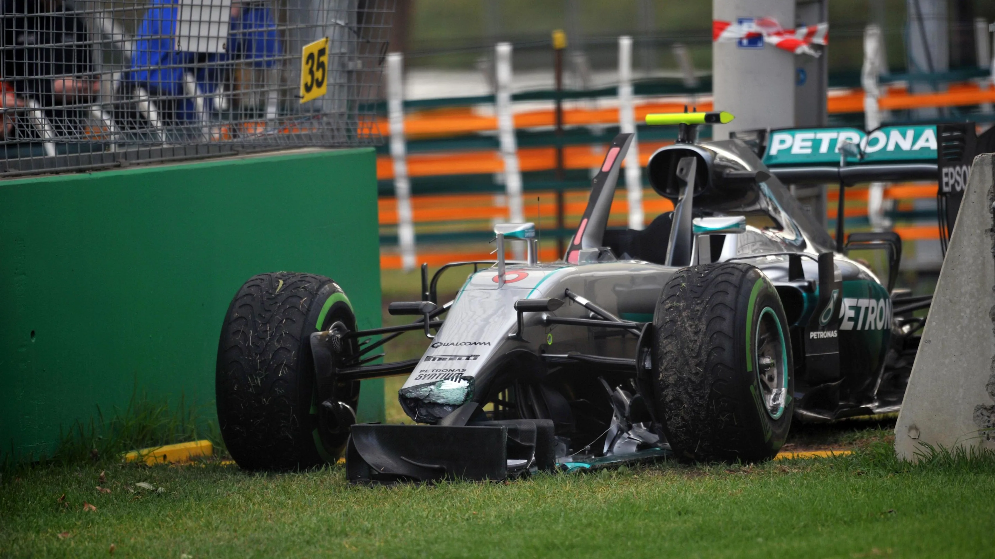 The damaged car of Nico Rosberg (GER) Mercedes-Benz F1 W07 Hybrid at Formula One World