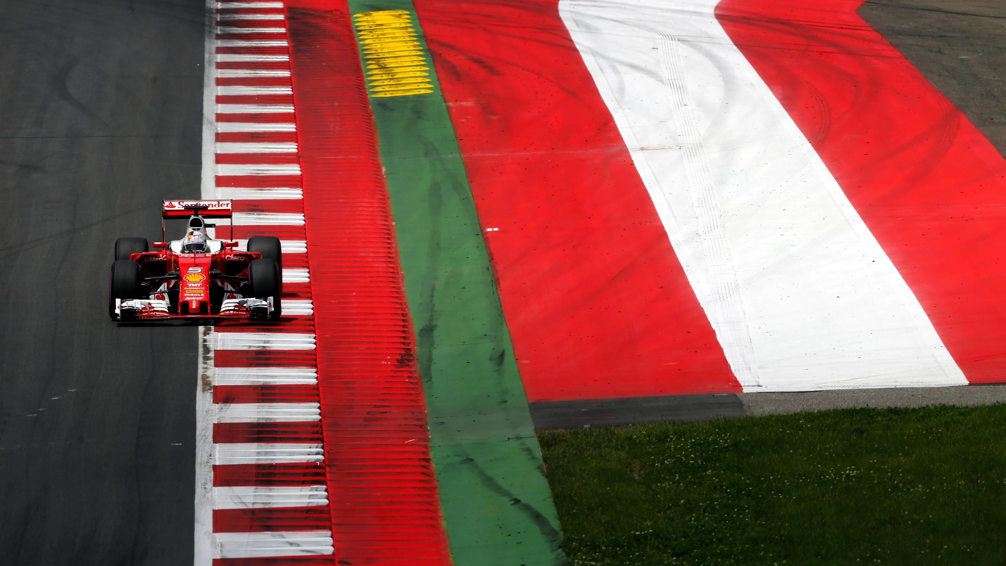 Sebastian Vettel (GER) Ferrari SF16-H at Formula One World Championship, Rd9, Austrian Grand Prix, Qualifying, Spielberg, Austria, Saturday 2 July 2016. © Sutton Images