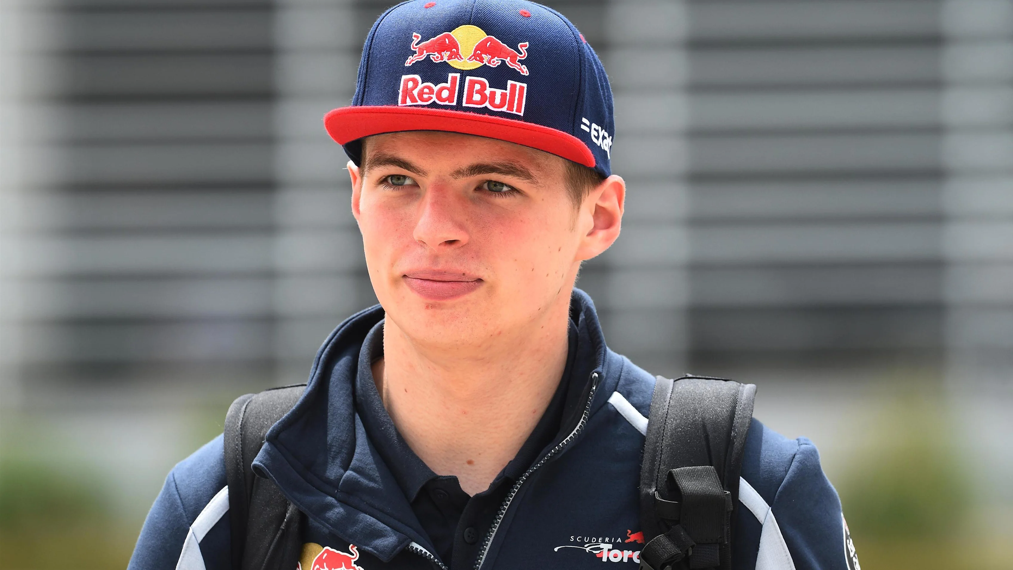 Max Verstappen (NED) Scuderia Toro Rosso at Formula One World Championship, Rd2, Bahrain Grand Prix Practice, Bahrain International Circuit, Sakhir, Bahrain, Friday 1 April 2016. © Sutton Motorsport Images